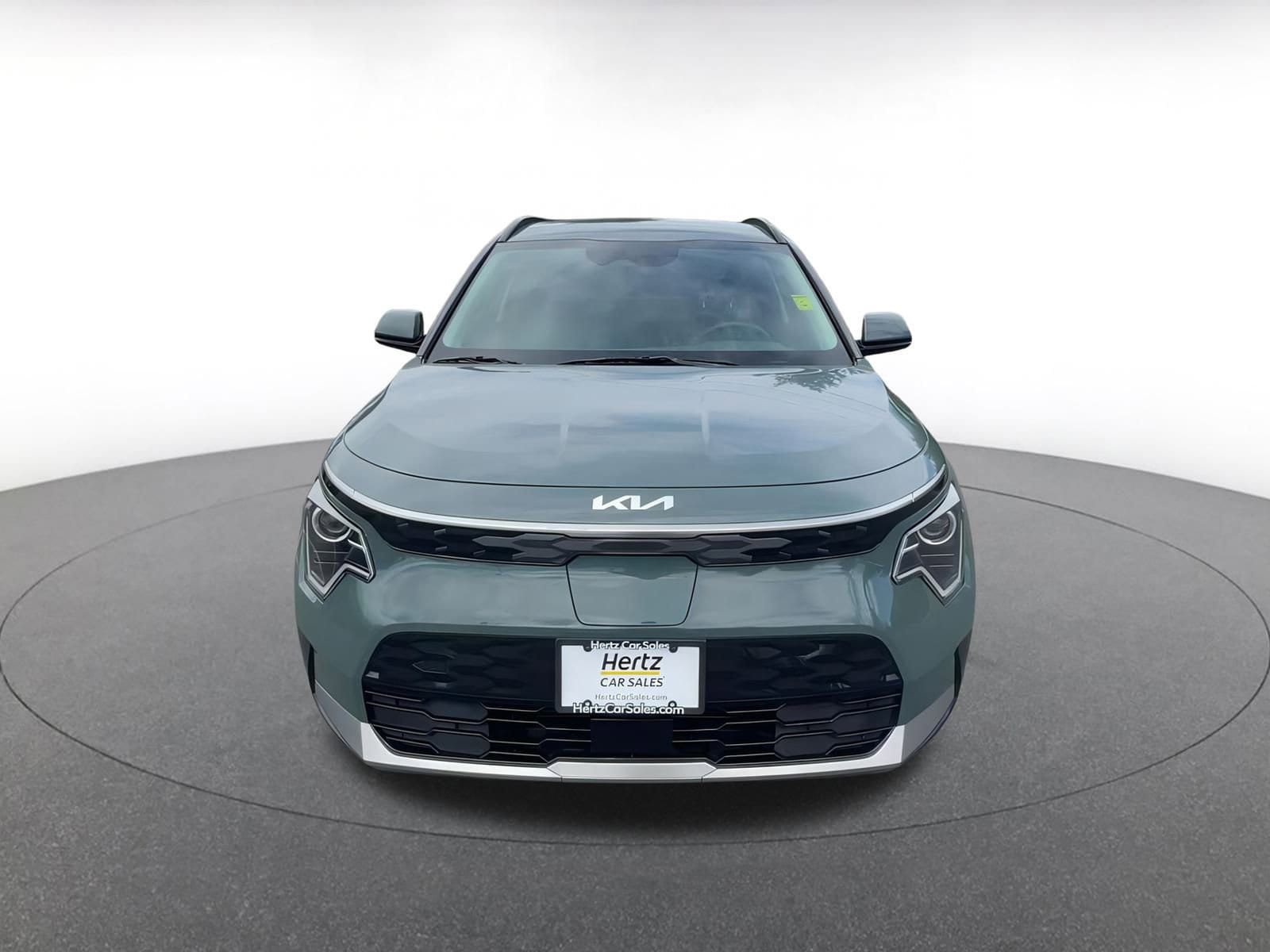 Thumbnail: 2023 Kia Niro - 5