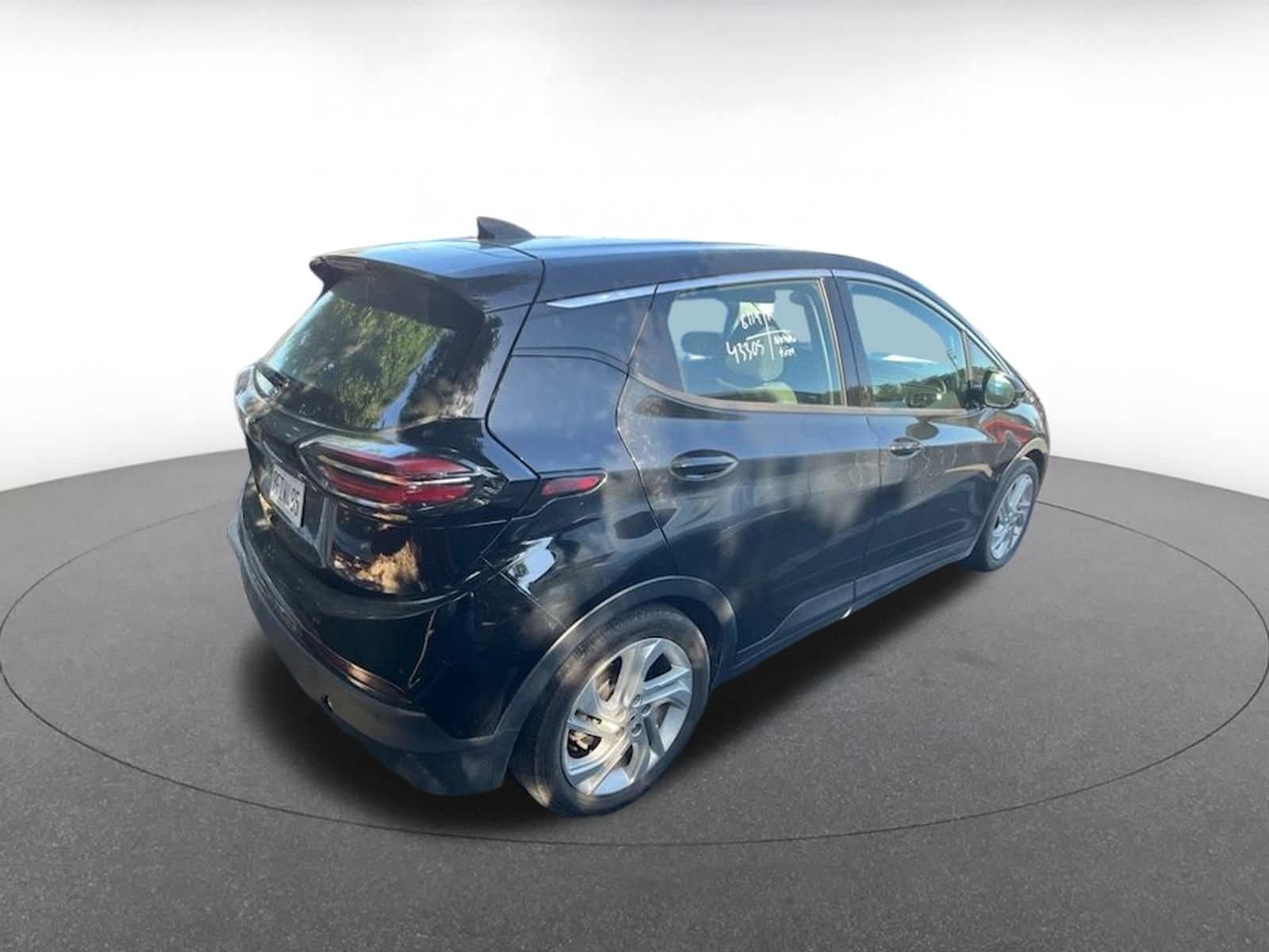 Thumbnail: 2023 Chevrolet Bolt EV - 4