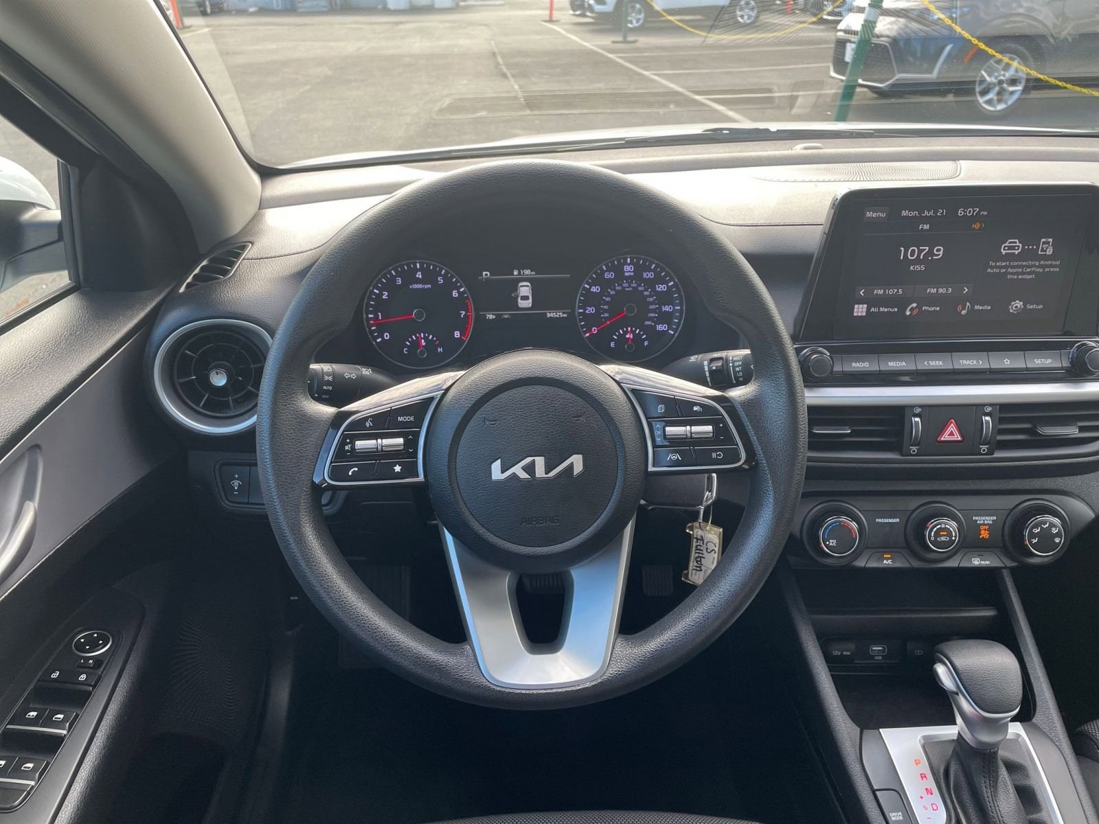 Thumbnail: 2024 Kia Forte - 31