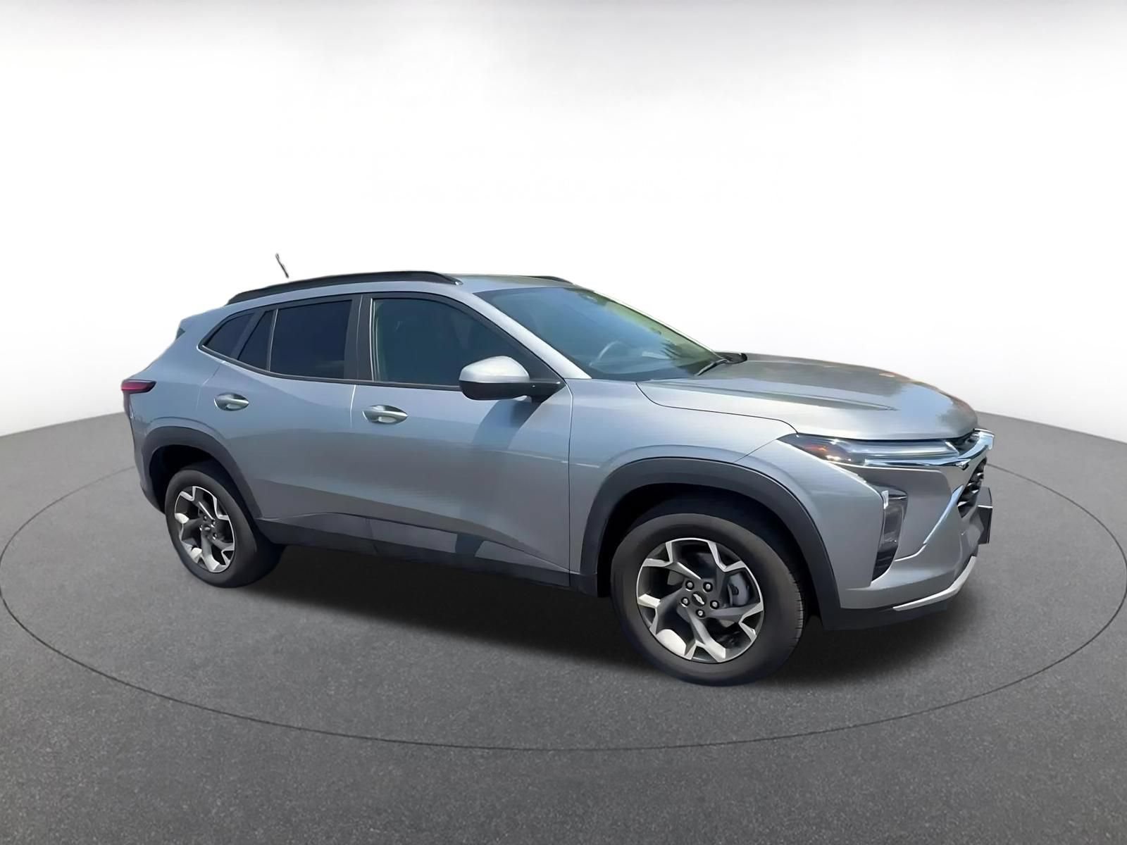 Thumbnail: 2025 Chevrolet Trax - 2