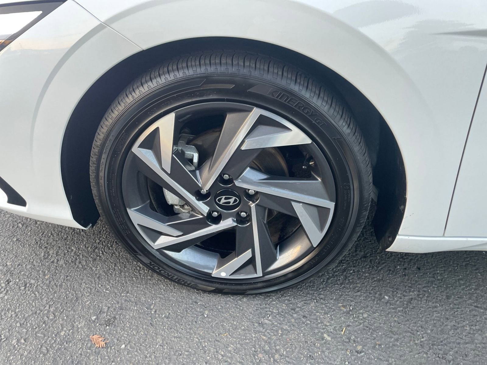 Thumbnail: 2025 Hyundai Elantra - 33