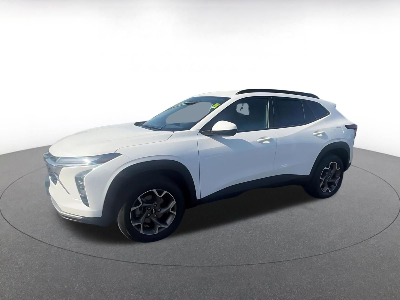 Thumbnail: 2025 Chevrolet Trax - 8