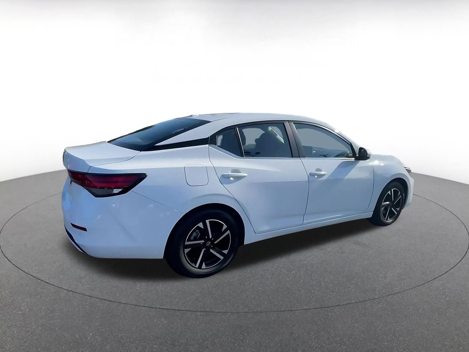 Thumbnail: 2025 Nissan Sentra - 15