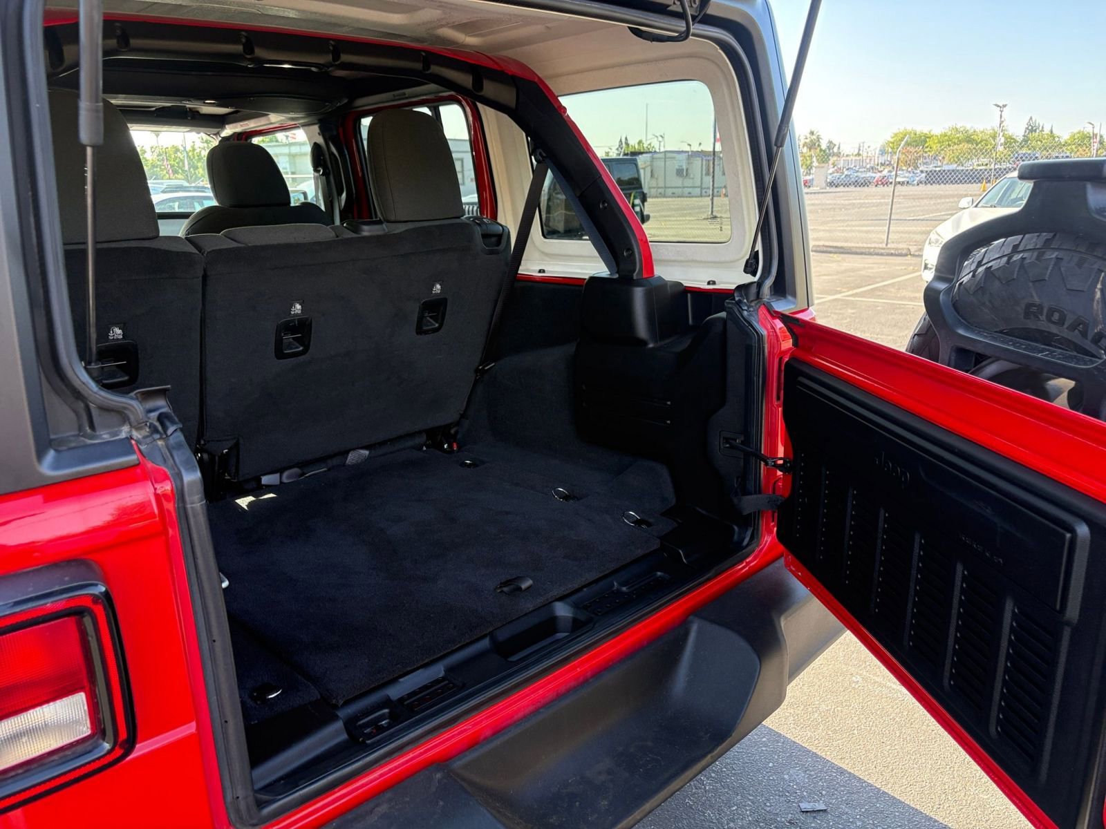 Thumbnail: 2025 Jeep Wrangler - 30