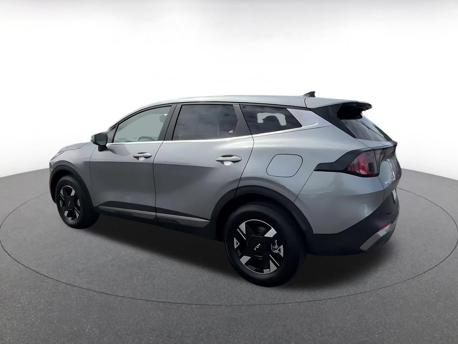 Thumbnail: 2026 Kia Sportage - 8