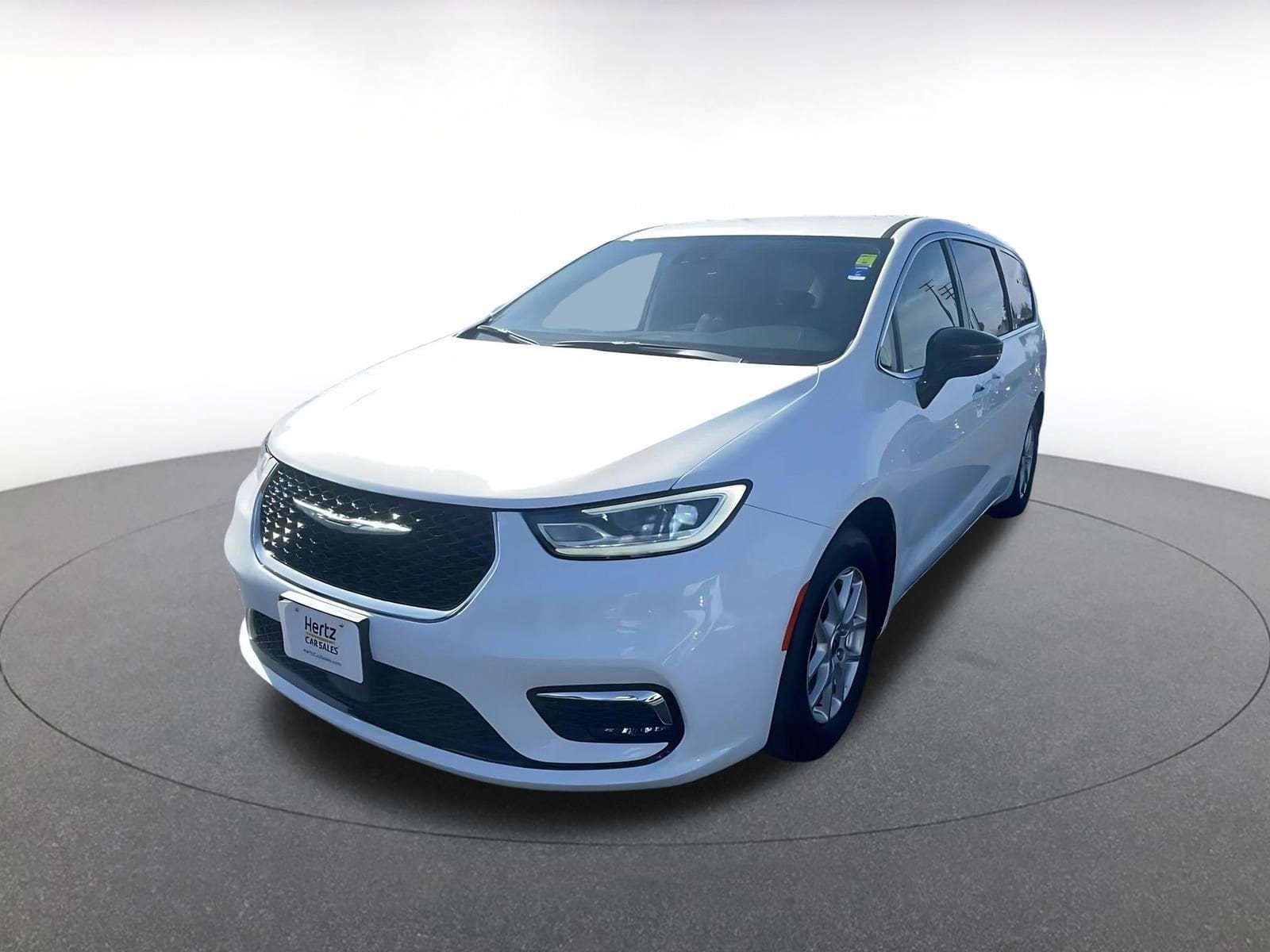 Thumbnail: 2024 Chrysler Pacifica - 7