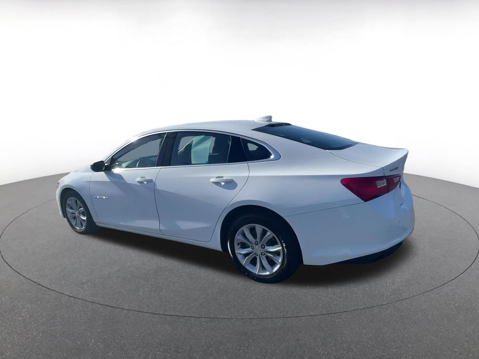 2024 Chevrolet Malibu LT 10
