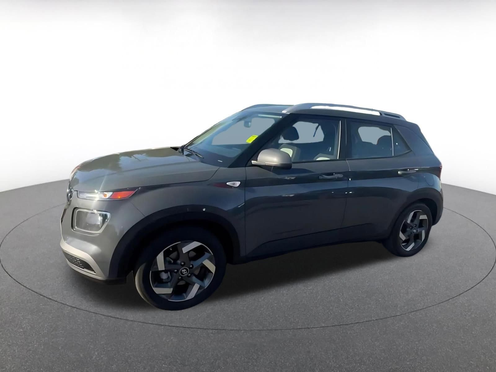 Thumbnail: 2025 Hyundai Venue - 8