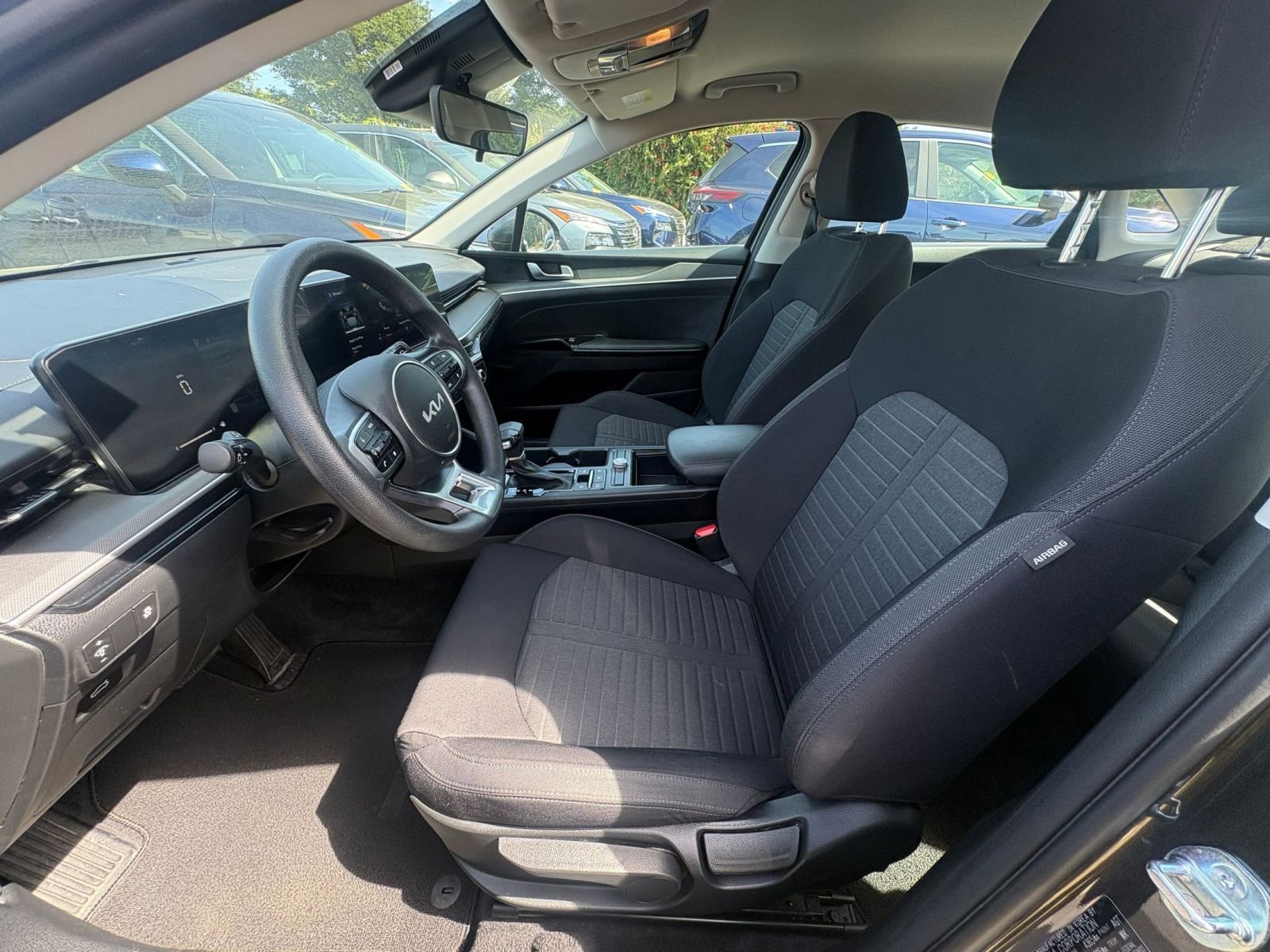 Thumbnail: 2025 Kia K5 - 25