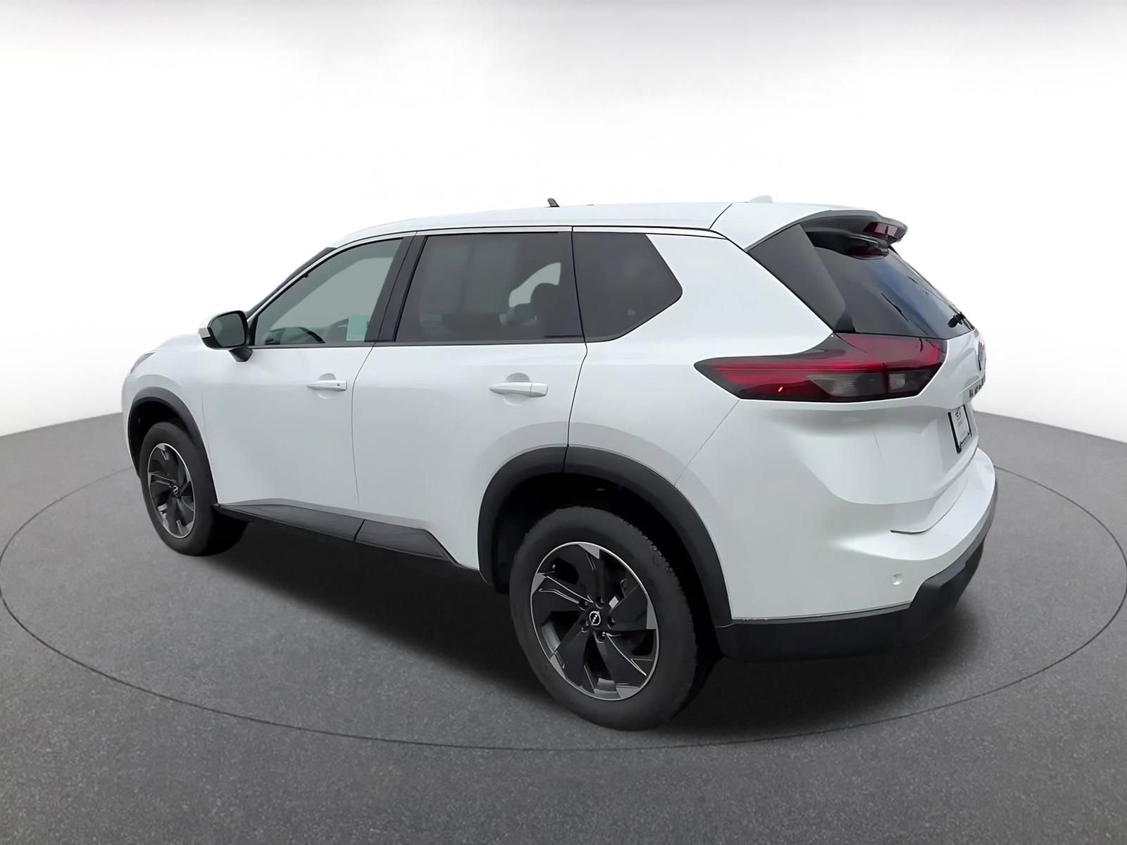 Thumbnail: 2025 Nissan Rogue - 10