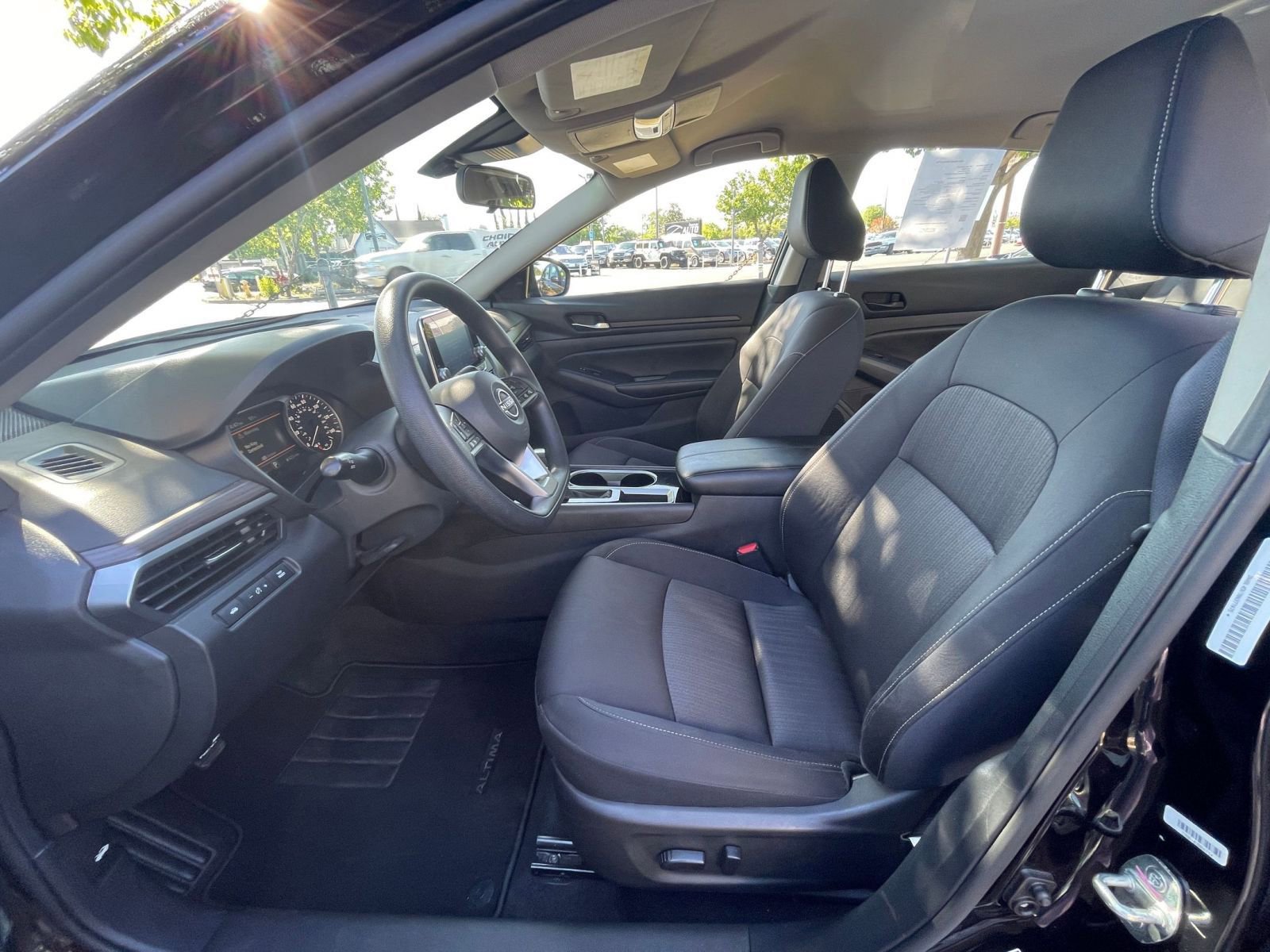 Thumbnail: 2024 Nissan Altima - 25