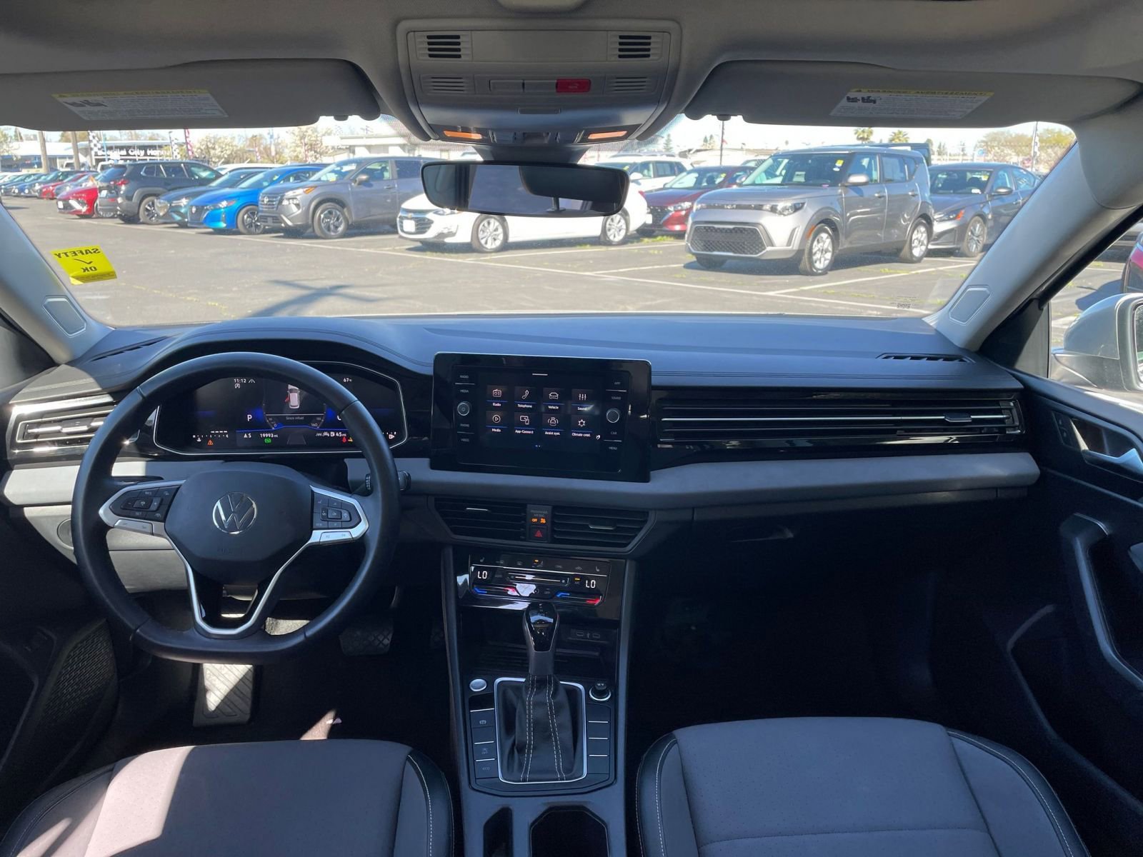 Thumbnail: 2025 Volkswagen Jetta - 33