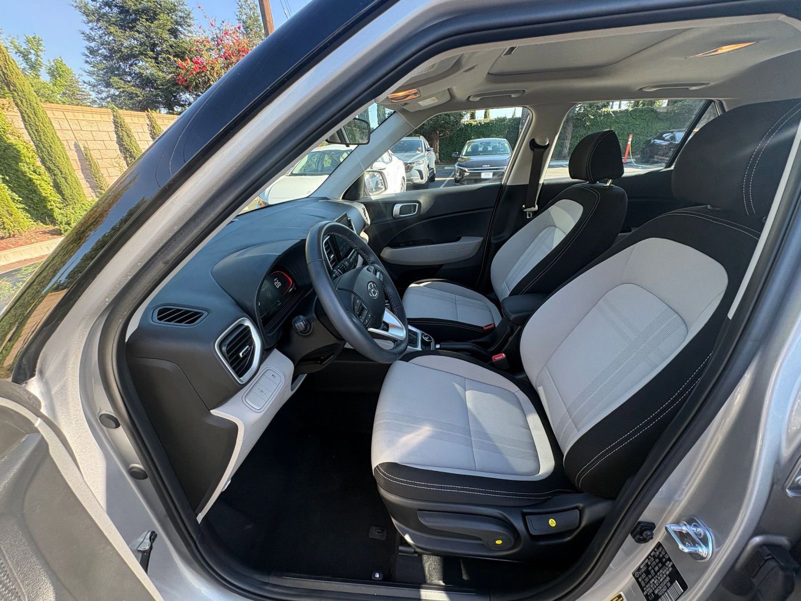 Thumbnail: 2025 Hyundai Venue - 27