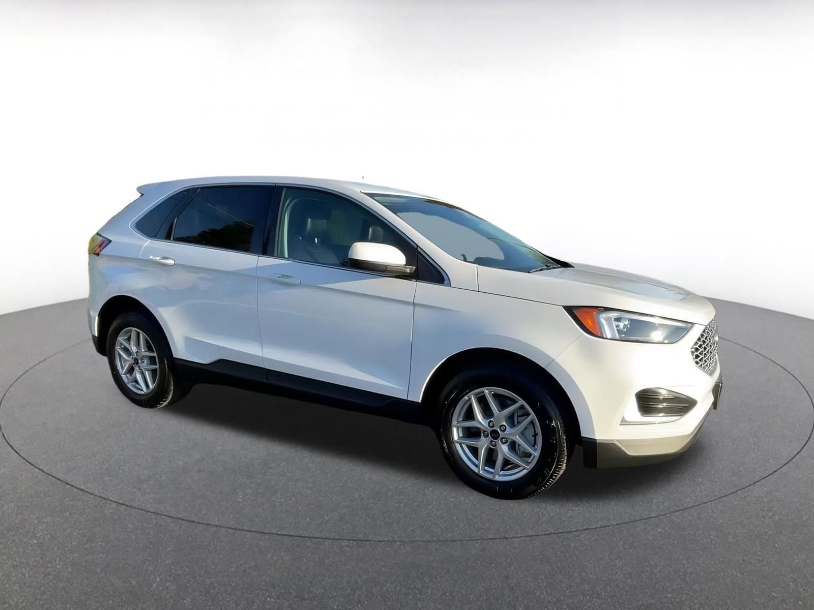 Thumbnail: 2024 Ford Edge - 2