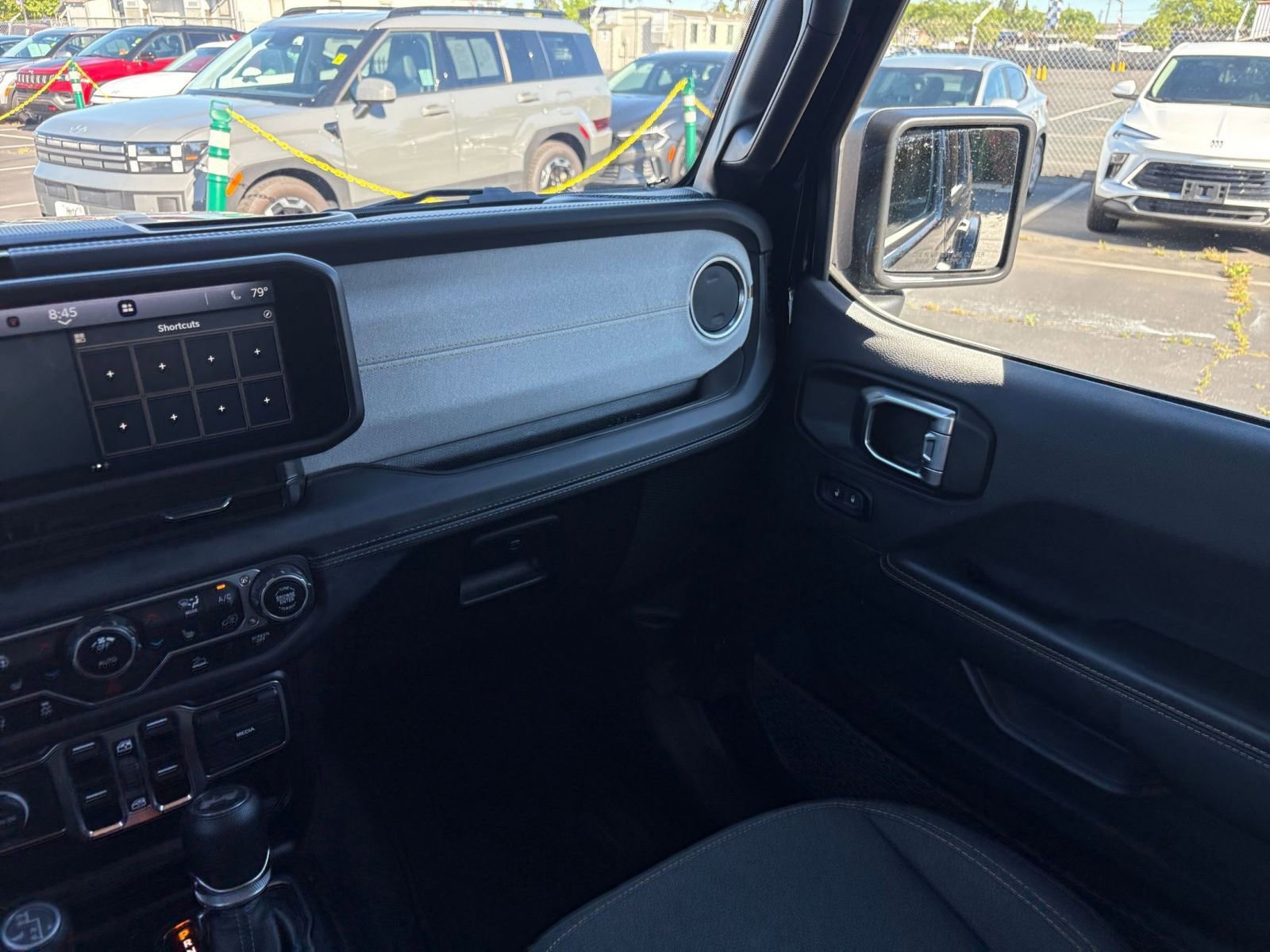 Thumbnail: 2025 Jeep Wrangler - 35