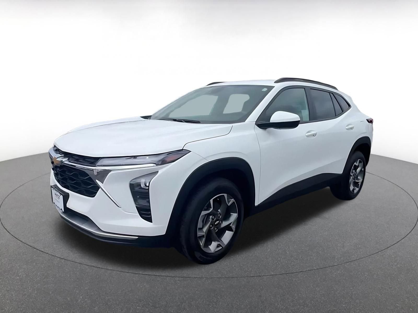 Thumbnail: 2025 Chevrolet Trax - 8