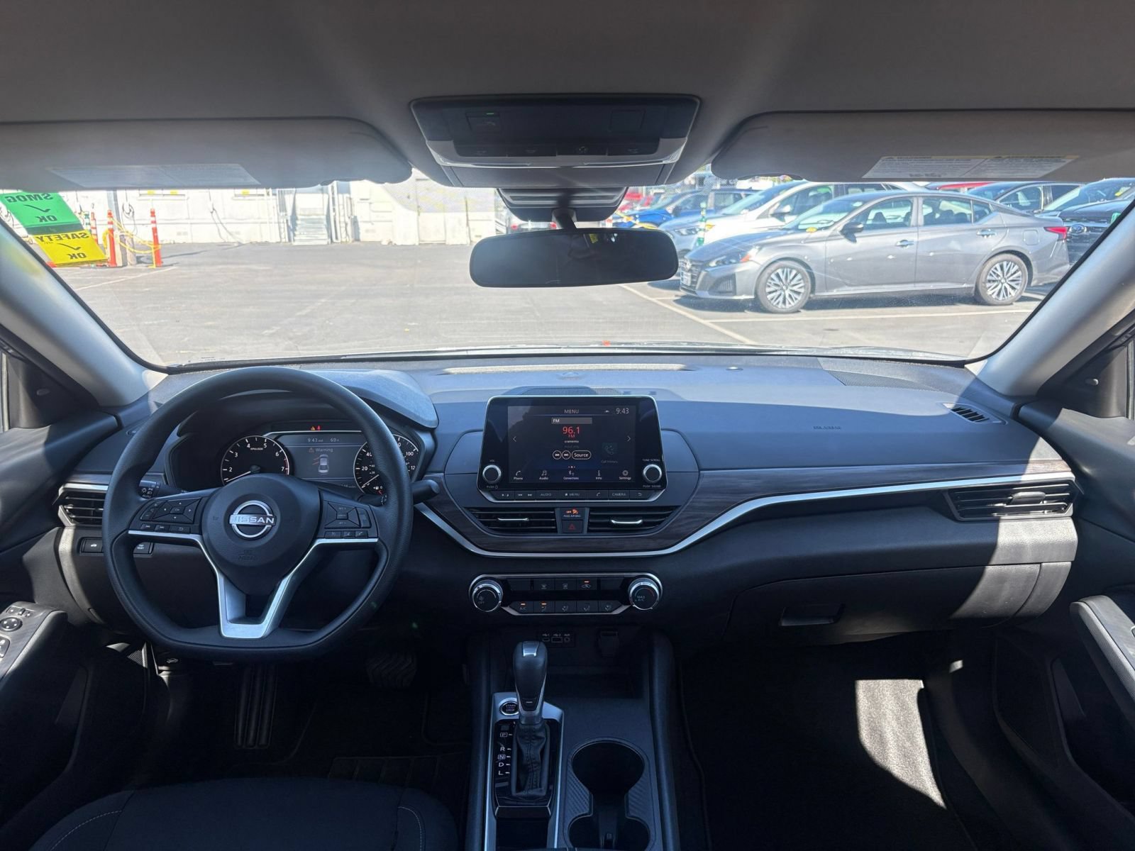 Thumbnail: 2025 Nissan Altima - 33