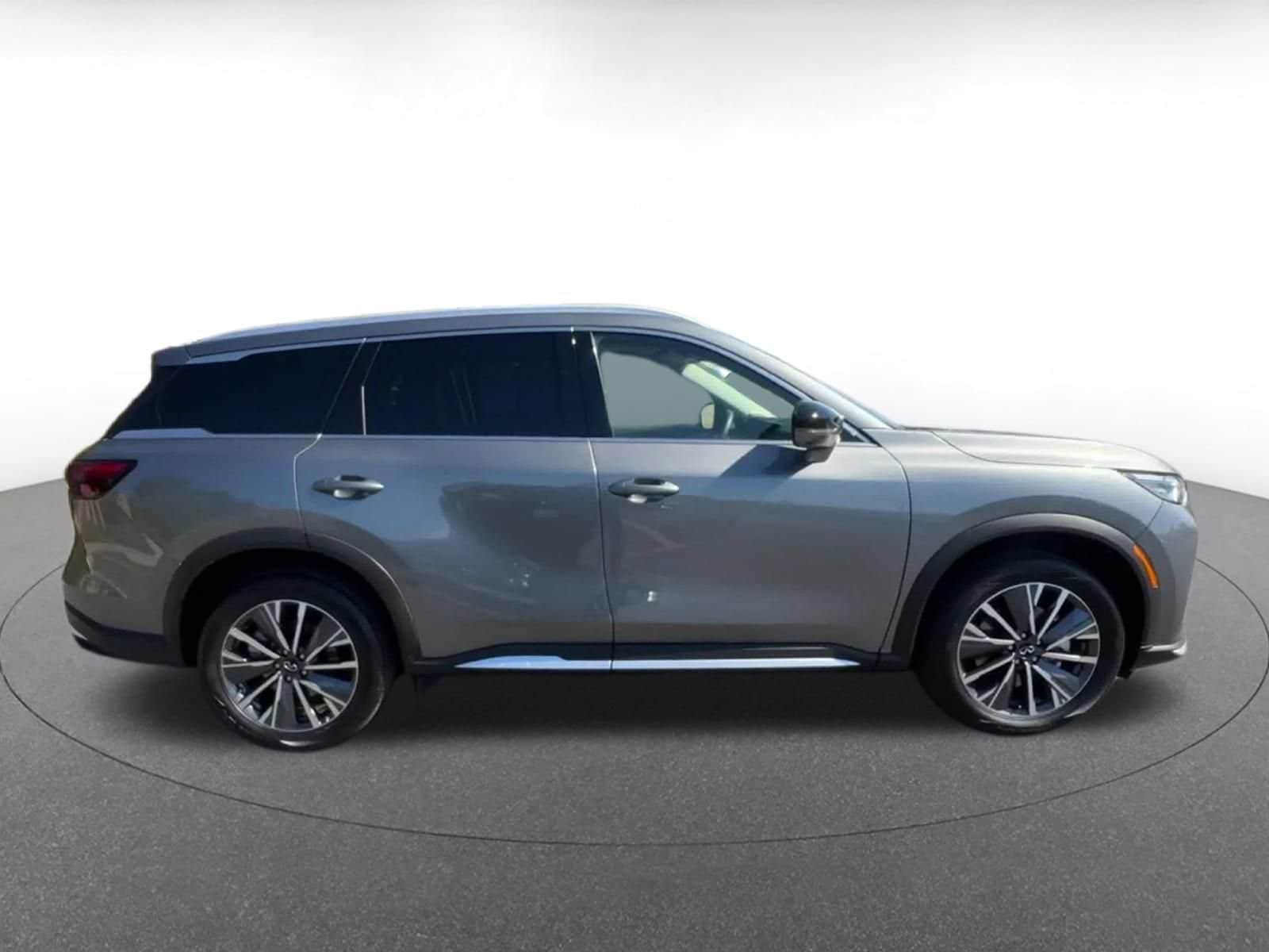 Thumbnail: 2026 INFINITI QX60 - 16