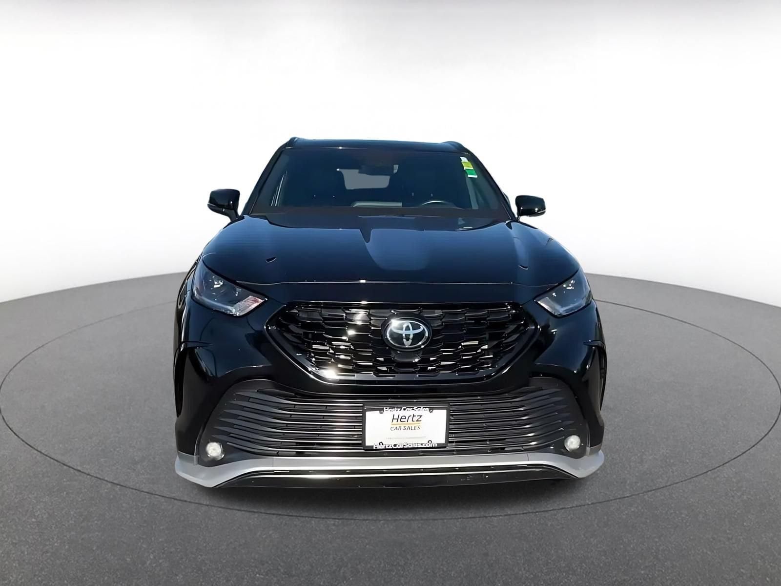 Thumbnail: 2025 Toyota Highlander - 4