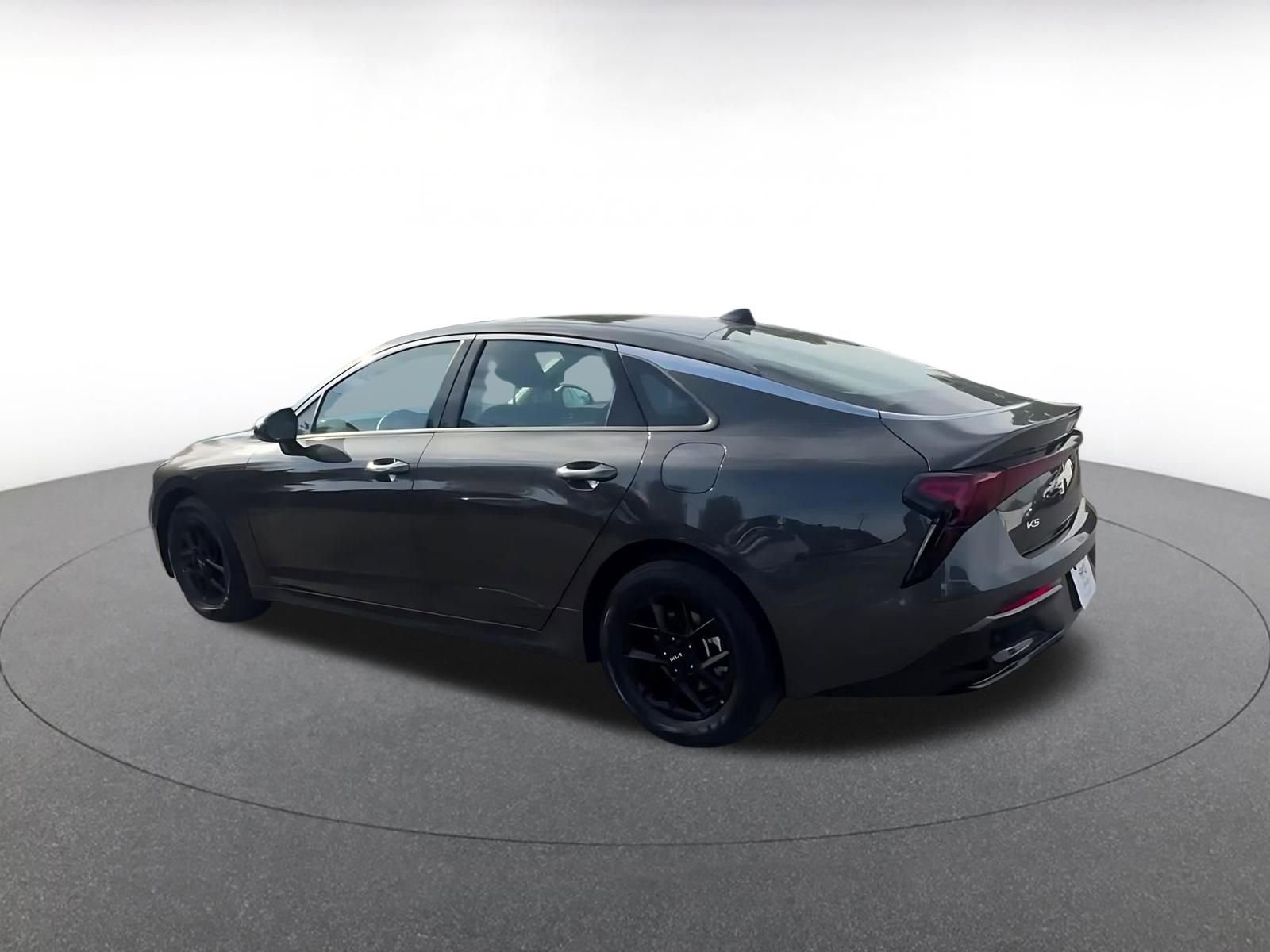 Thumbnail: 2025 Kia K5 - 10