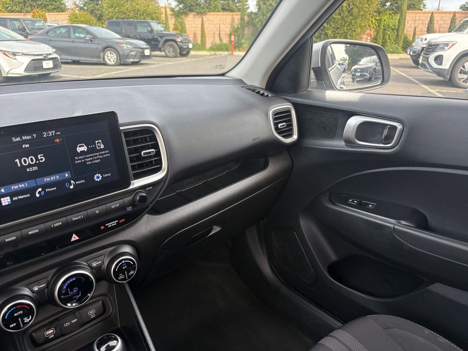 Thumbnail: 2025 Hyundai Venue - 35