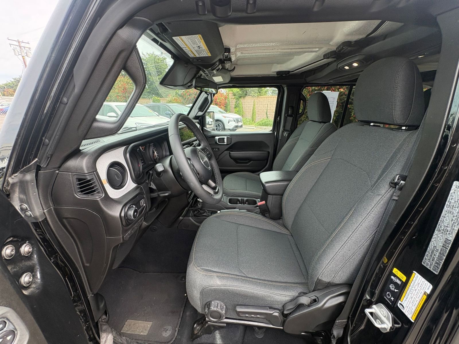 Thumbnail: 2025 Jeep Wrangler - 25