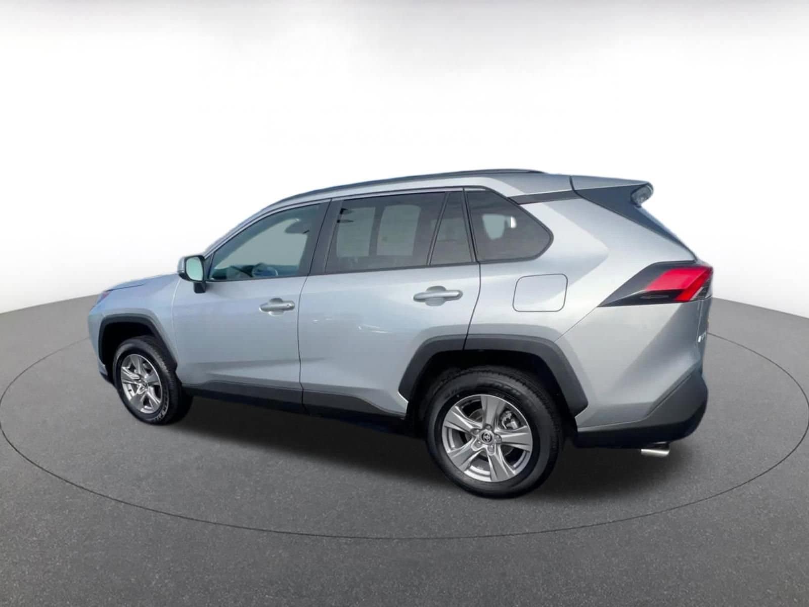 Thumbnail: 2025 Toyota RAV4 - 10