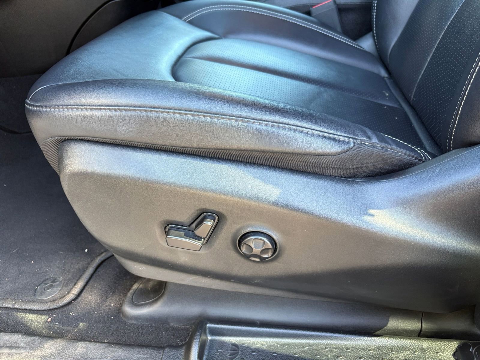 Thumbnail: 2025 Chrysler Pacifica - 22