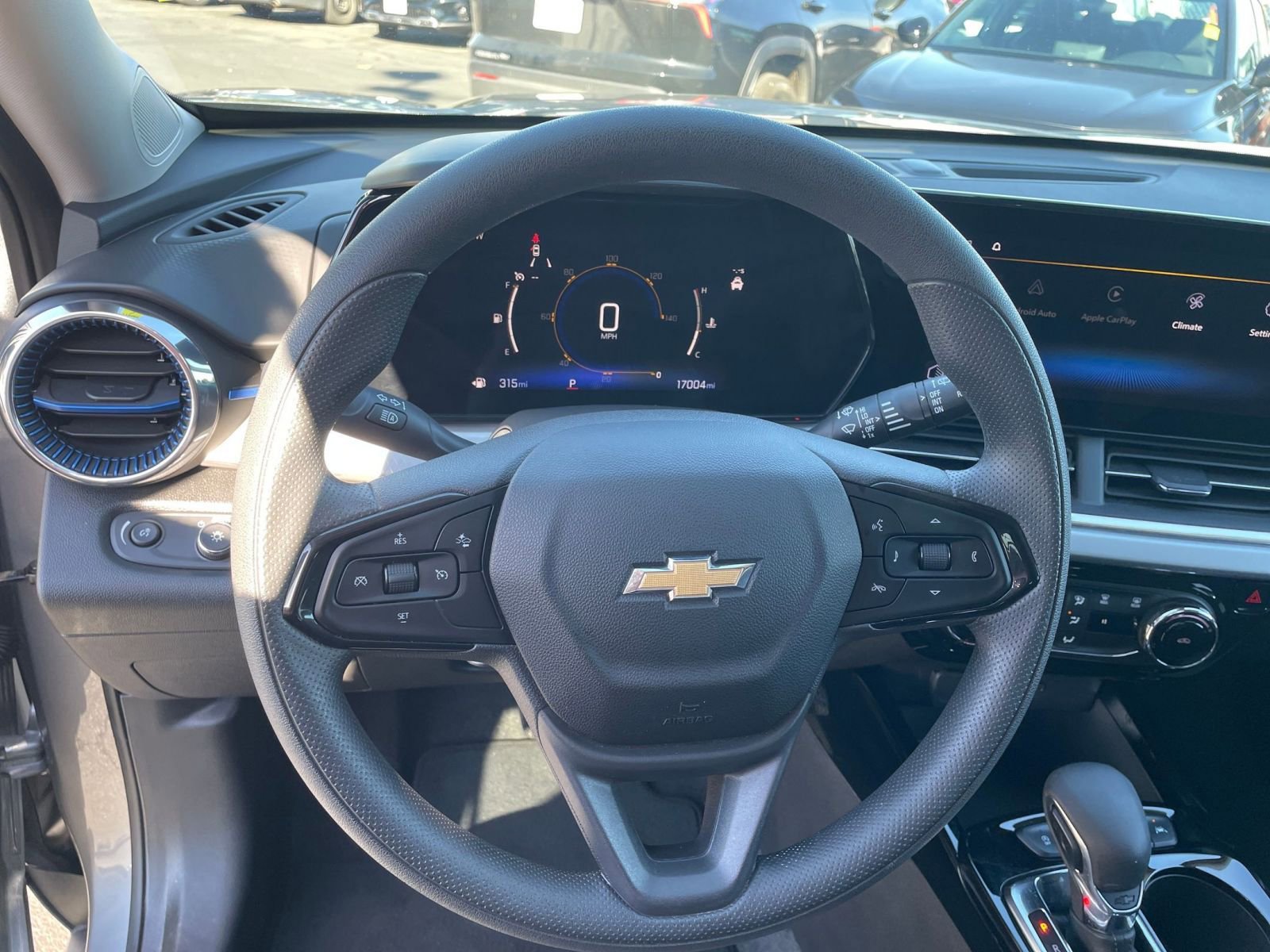 Thumbnail: 2025 Chevrolet Trax - 27