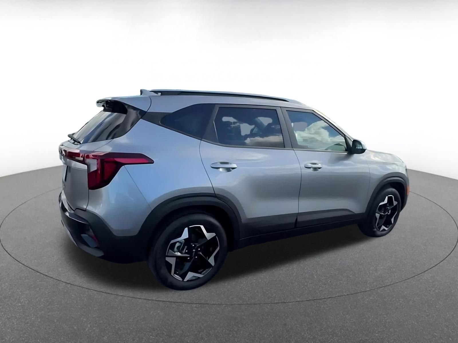 Thumbnail: 2025 Kia Seltos - 15