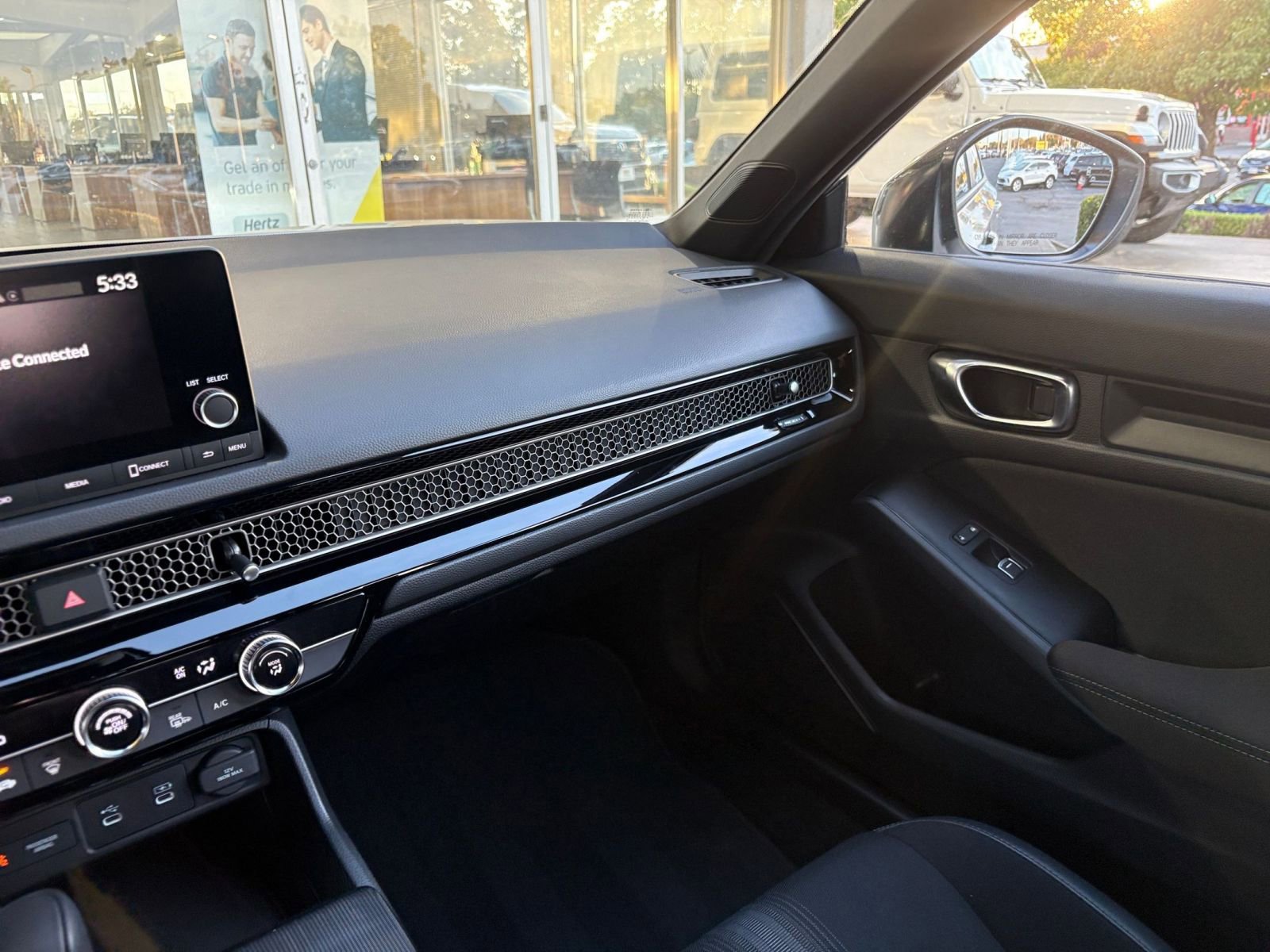 Thumbnail: 2025 Honda Civic - 33