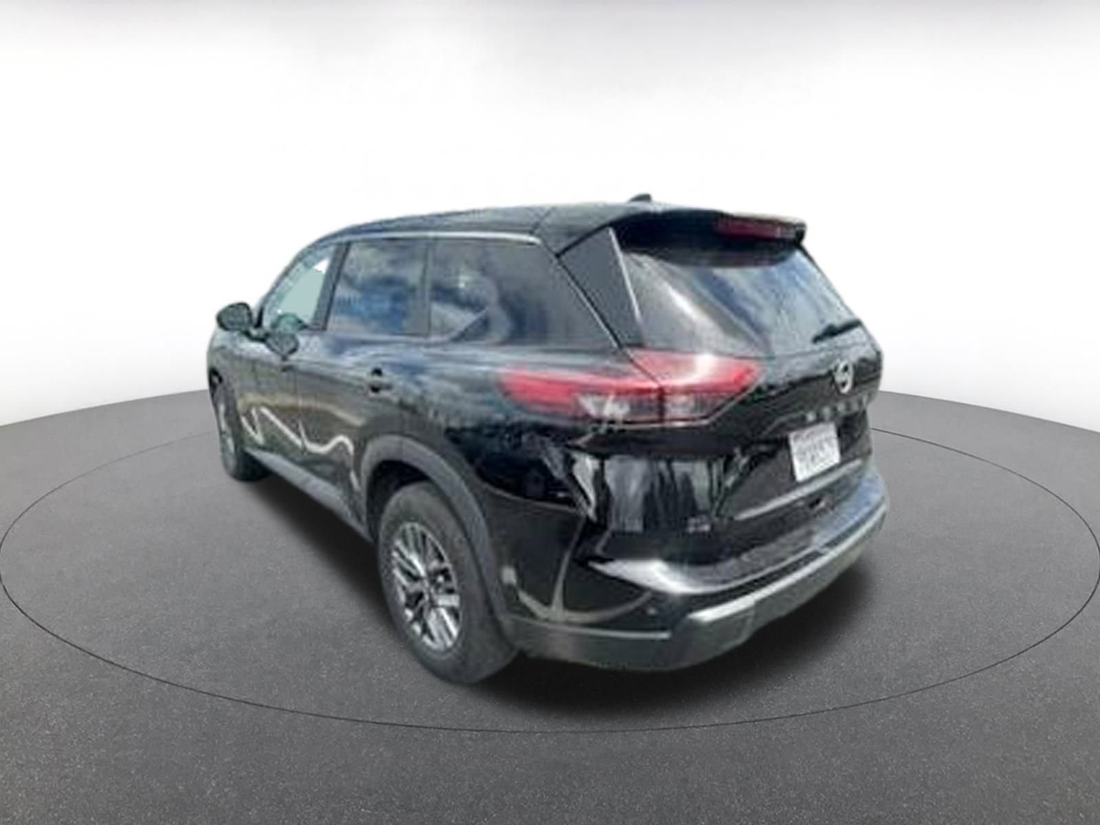Thumbnail: 2024 Nissan Rogue - 3
