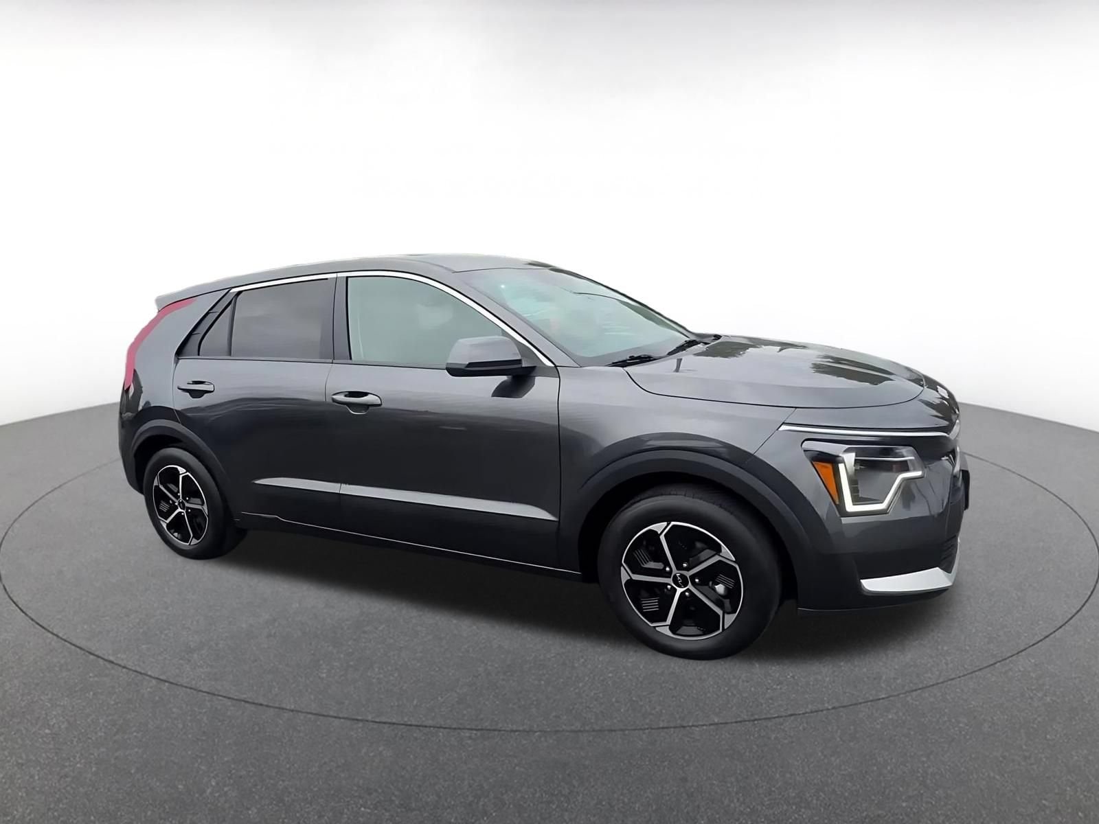 Thumbnail: 2026 Kia Niro - 2