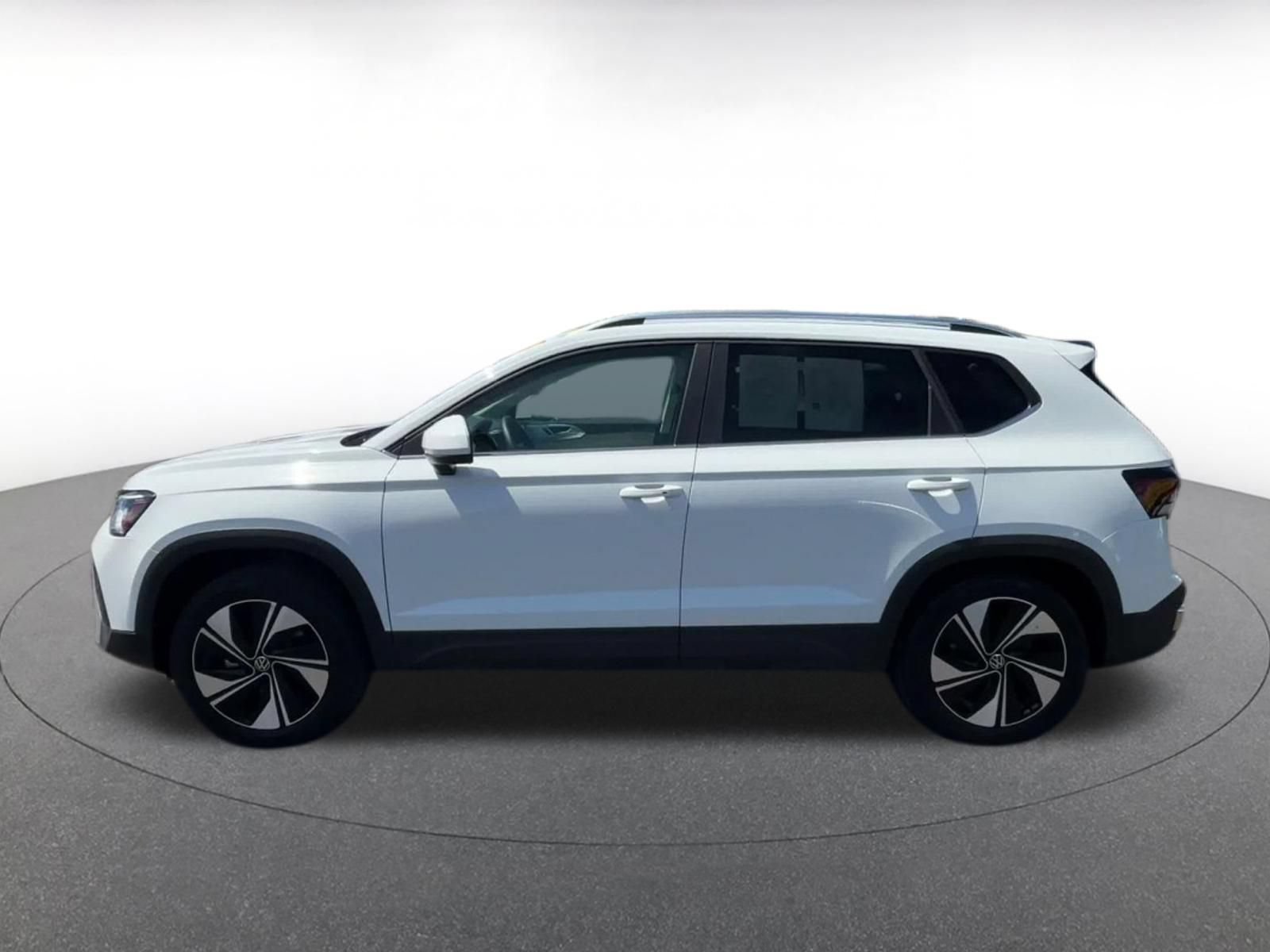 Thumbnail: 2026 Volkswagen Taos - 9