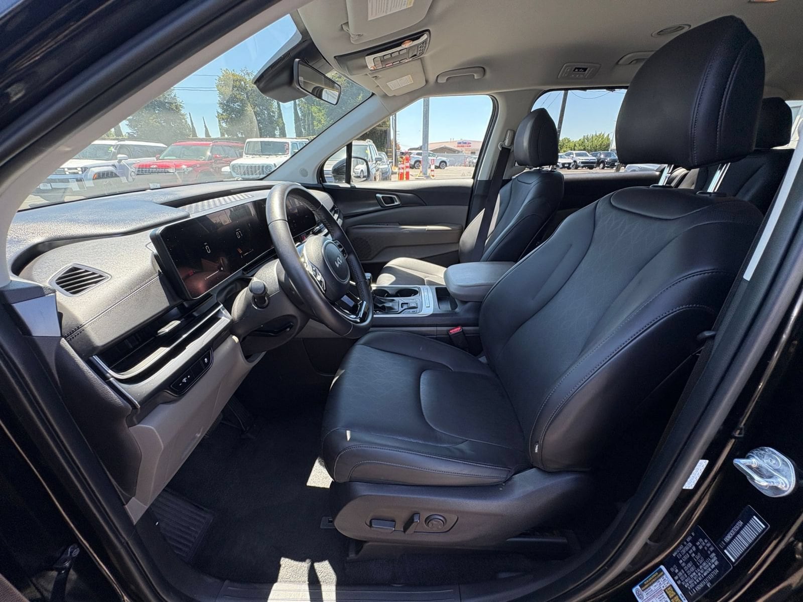 Thumbnail: 2026 Kia Carnival - 29