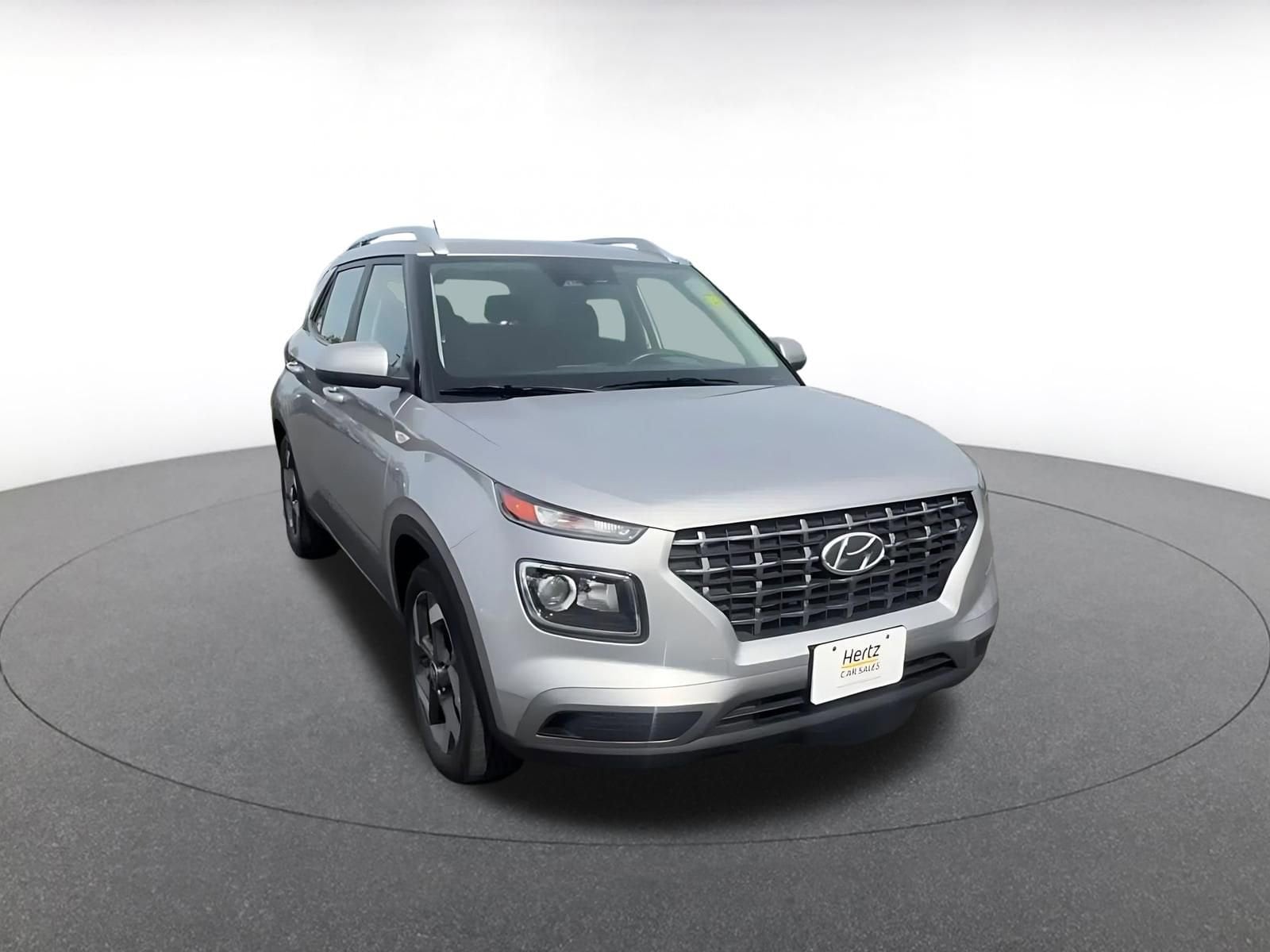 Thumbnail: 2025 Hyundai Venue - 3