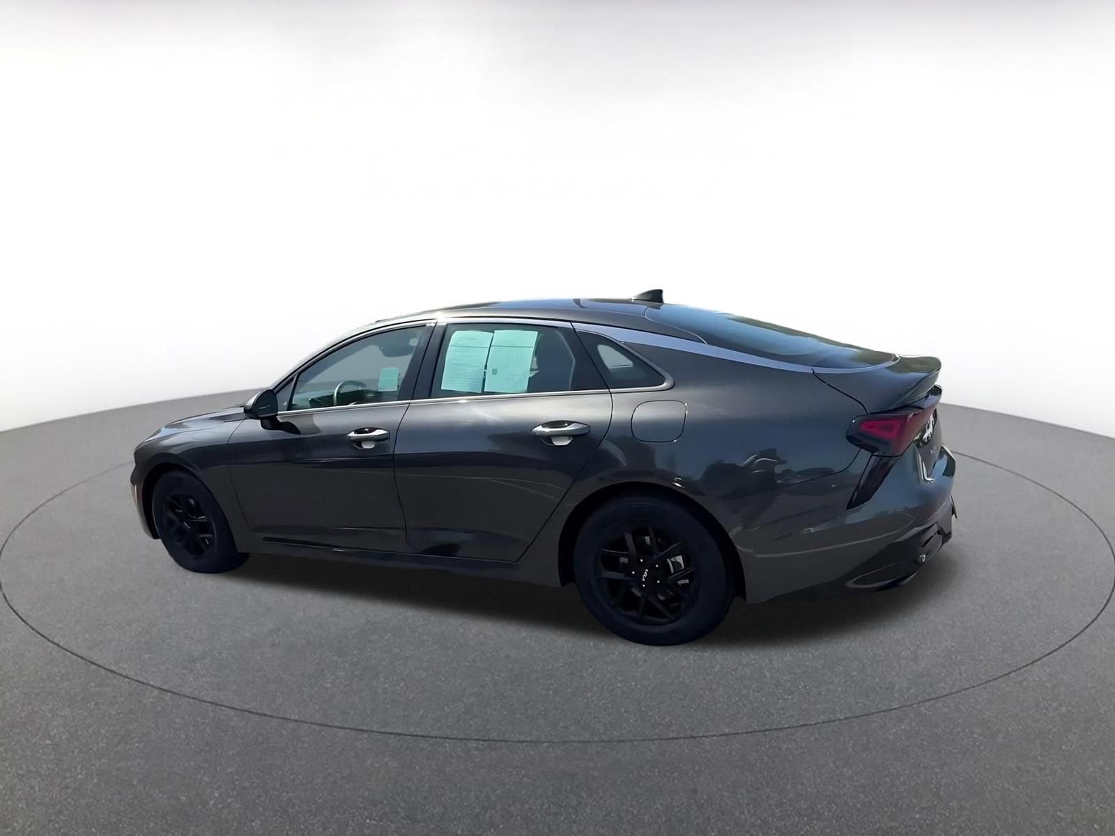 Thumbnail: 2025 Kia K5 - 10
