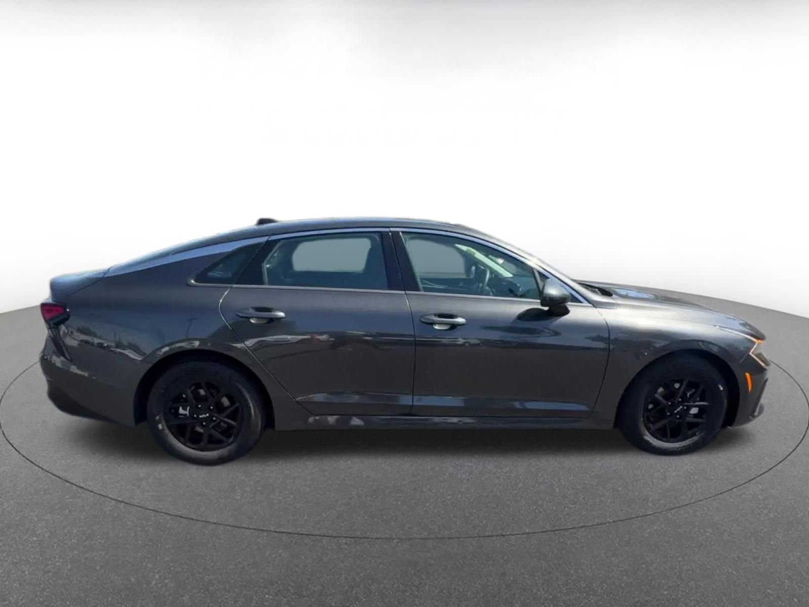 Thumbnail: 2025 Kia K5 - 16