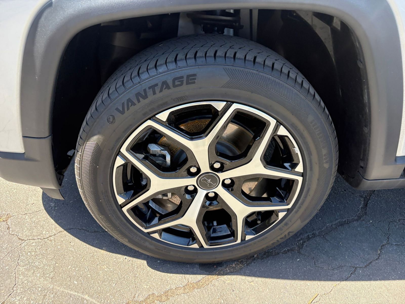 Thumbnail: 2025 Jeep Compass - 31