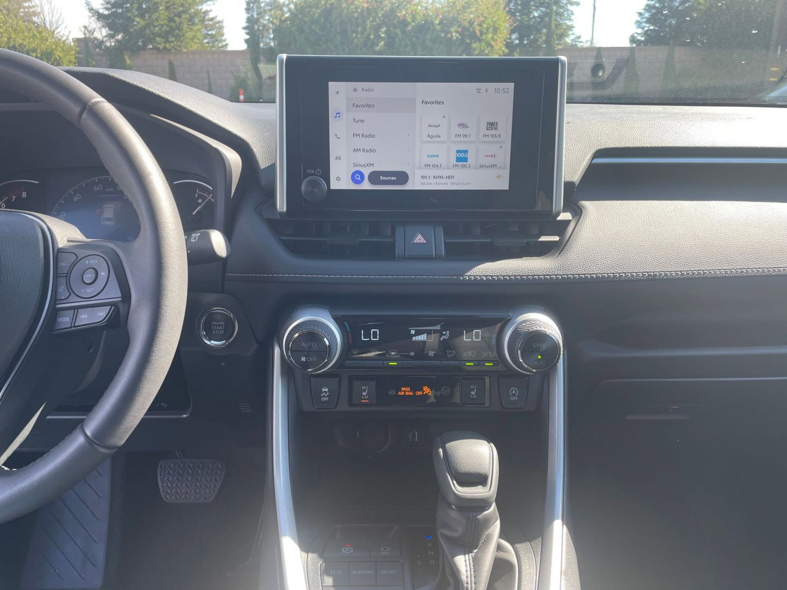 Thumbnail: 2025 Toyota RAV4 - 17