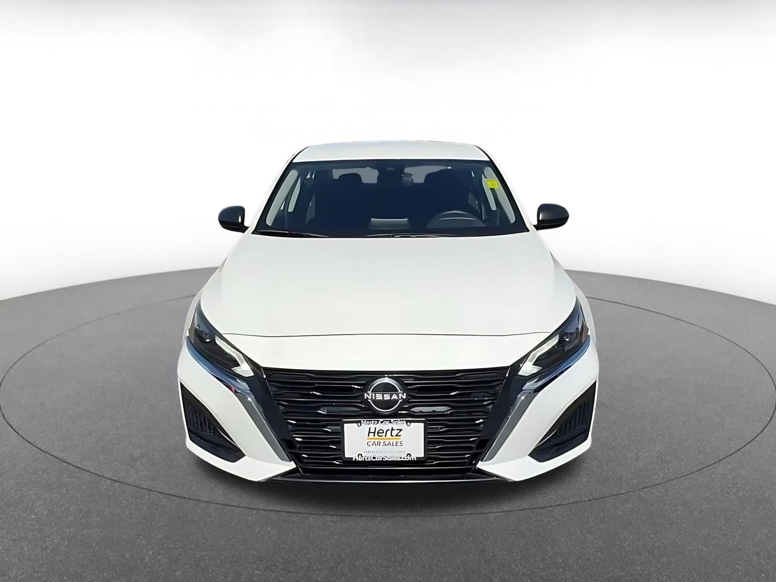 Thumbnail: 2025 Nissan Altima - 4