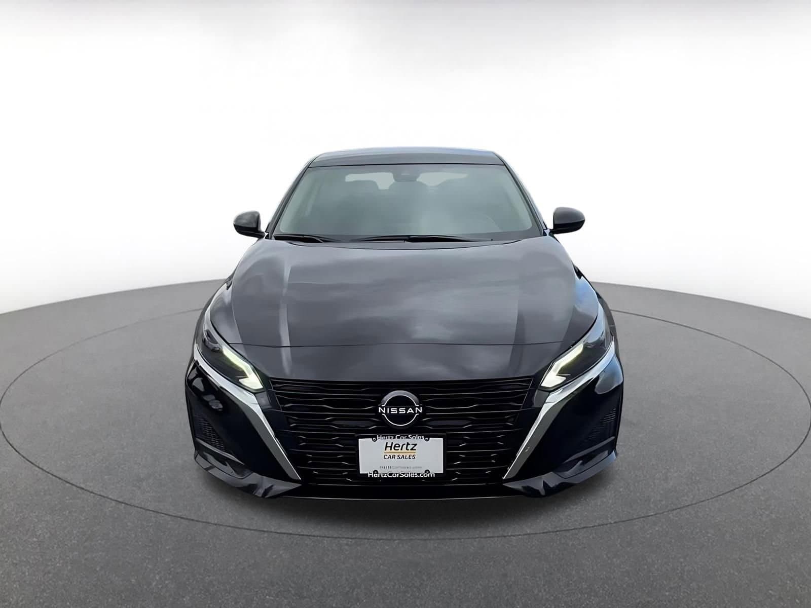 Thumbnail: 2025 Nissan Altima - 4