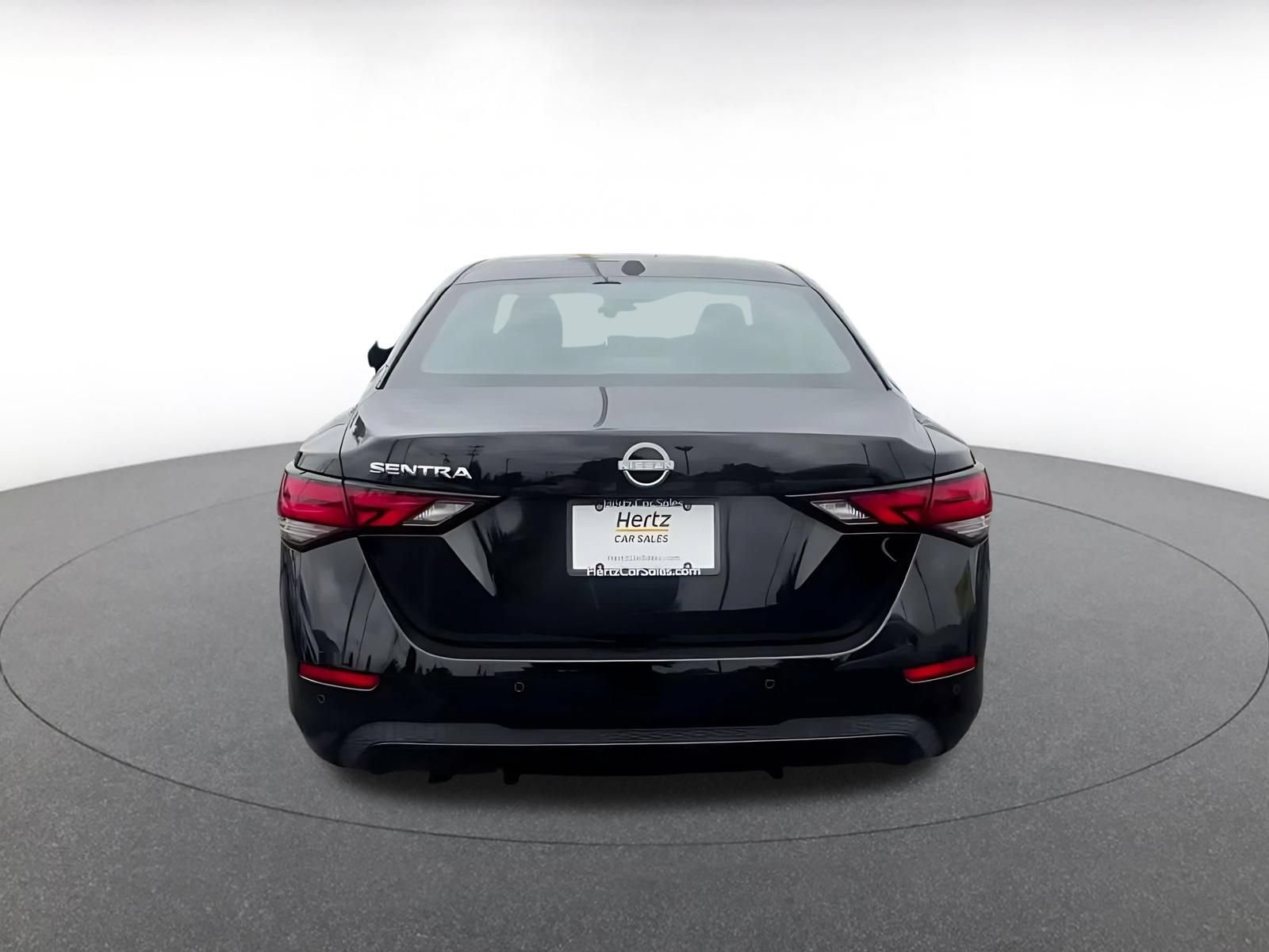 Thumbnail: 2025 Nissan Sentra - 10
