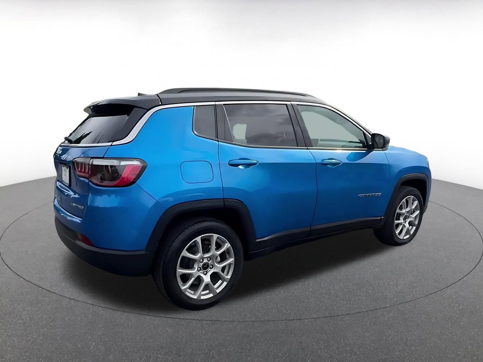 Thumbnail: 2025 Jeep Compass - 15