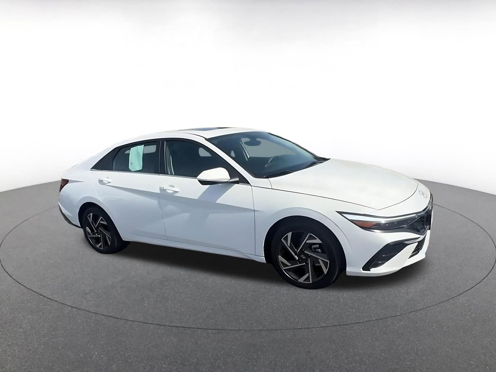 Thumbnail: 2025 Hyundai Elantra - 2