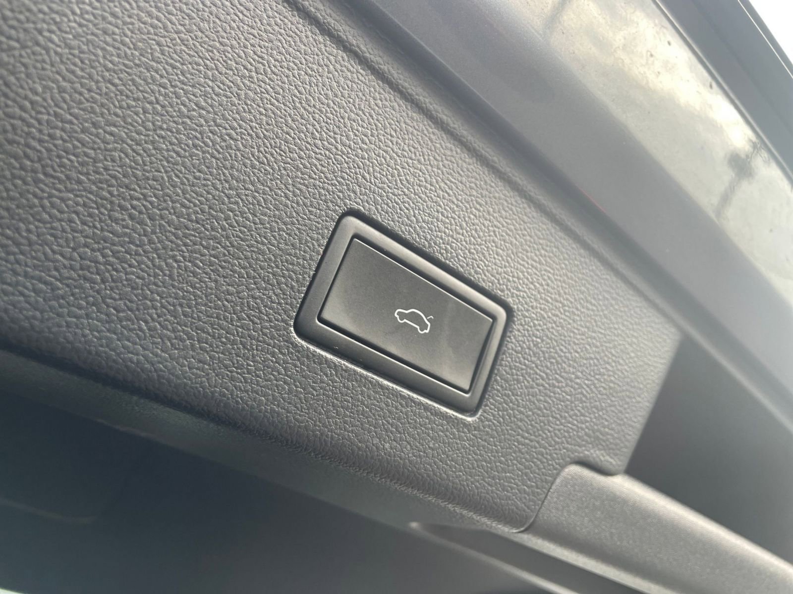 Thumbnail: 2025 Volkswagen Atlas - 20