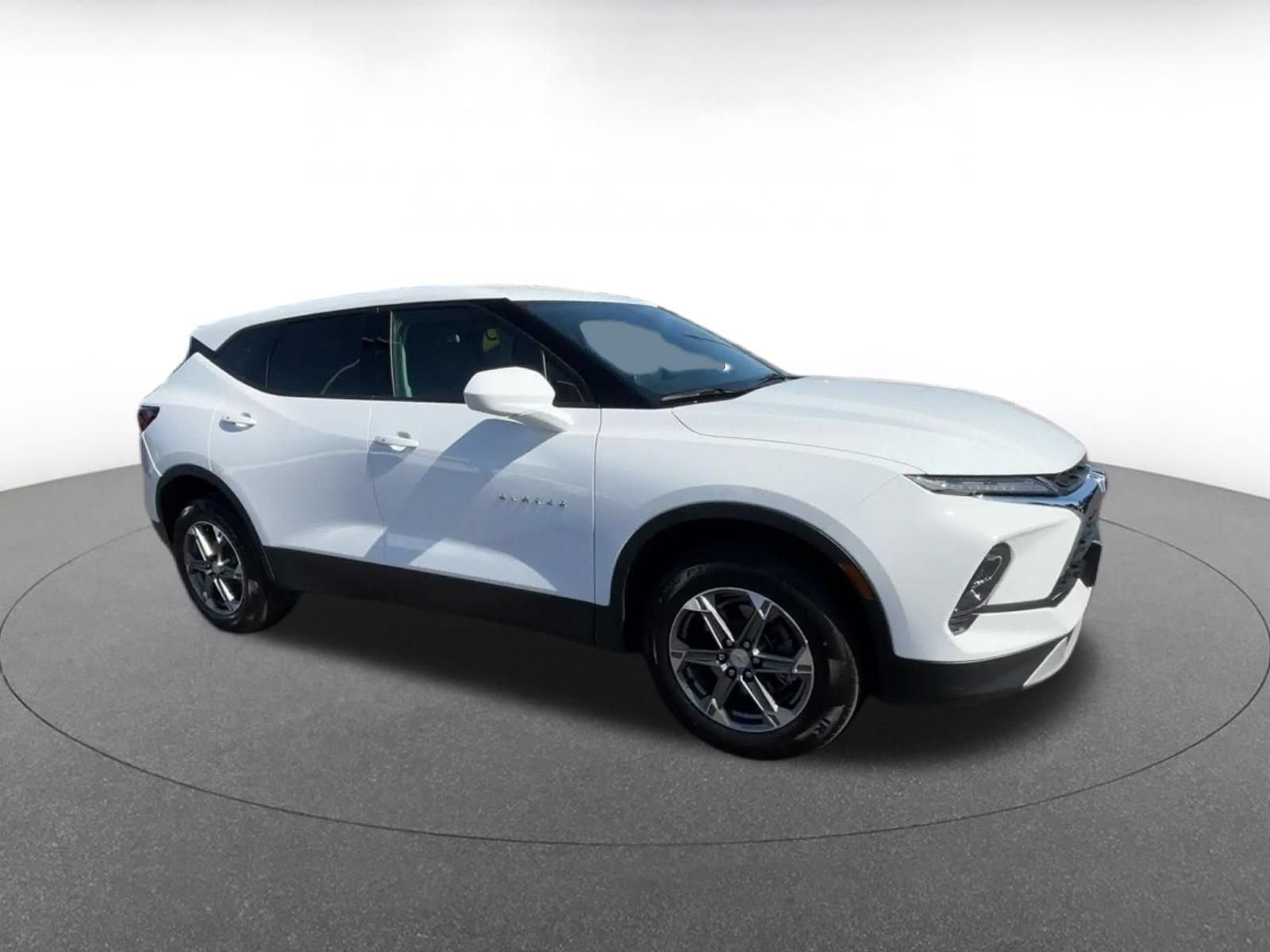 Thumbnail: 2025 Chevrolet Blazer - 2