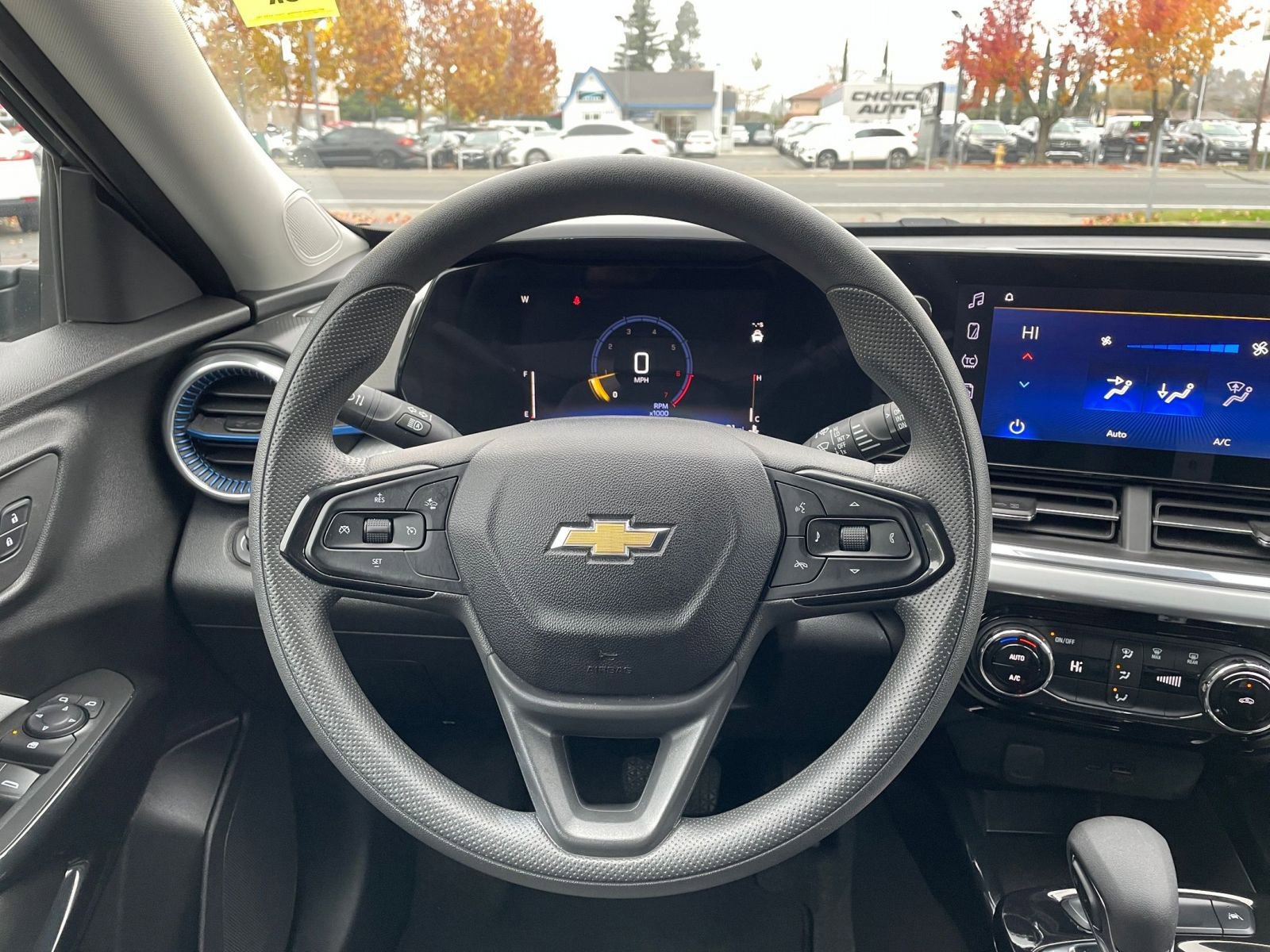 Thumbnail: 2025 Chevrolet Trax - 34