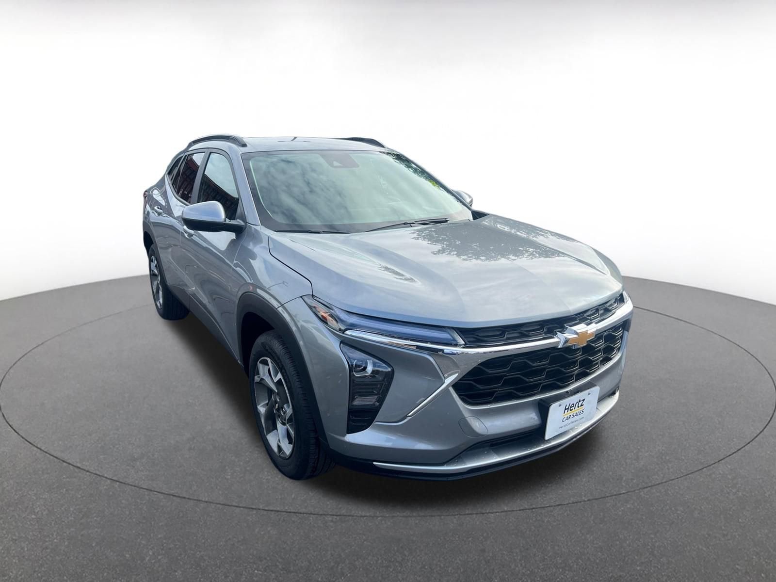 Thumbnail: 2025 Chevrolet Trax - 1