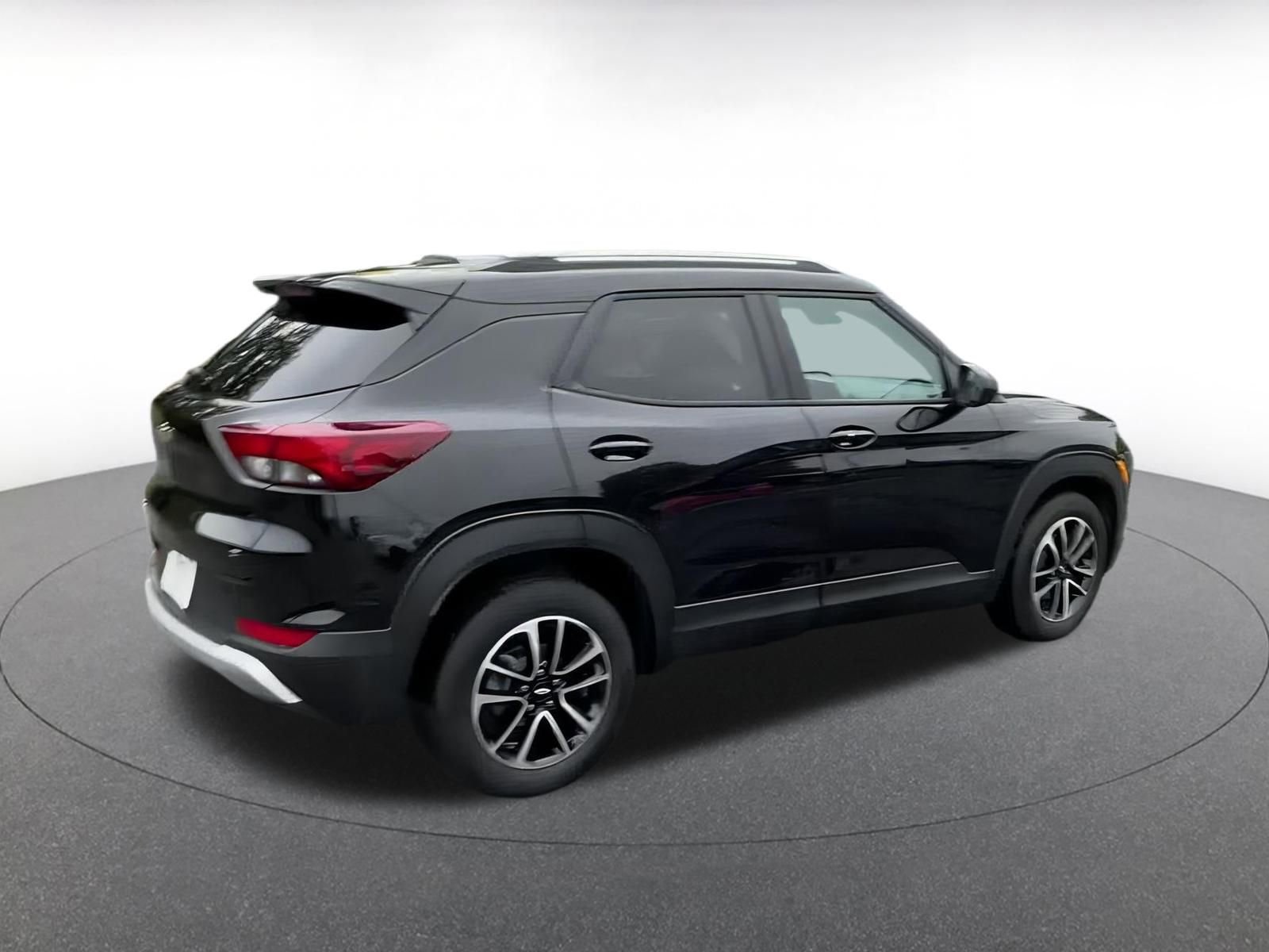 Thumbnail: 2025 Chevrolet TrailBlazer - 15